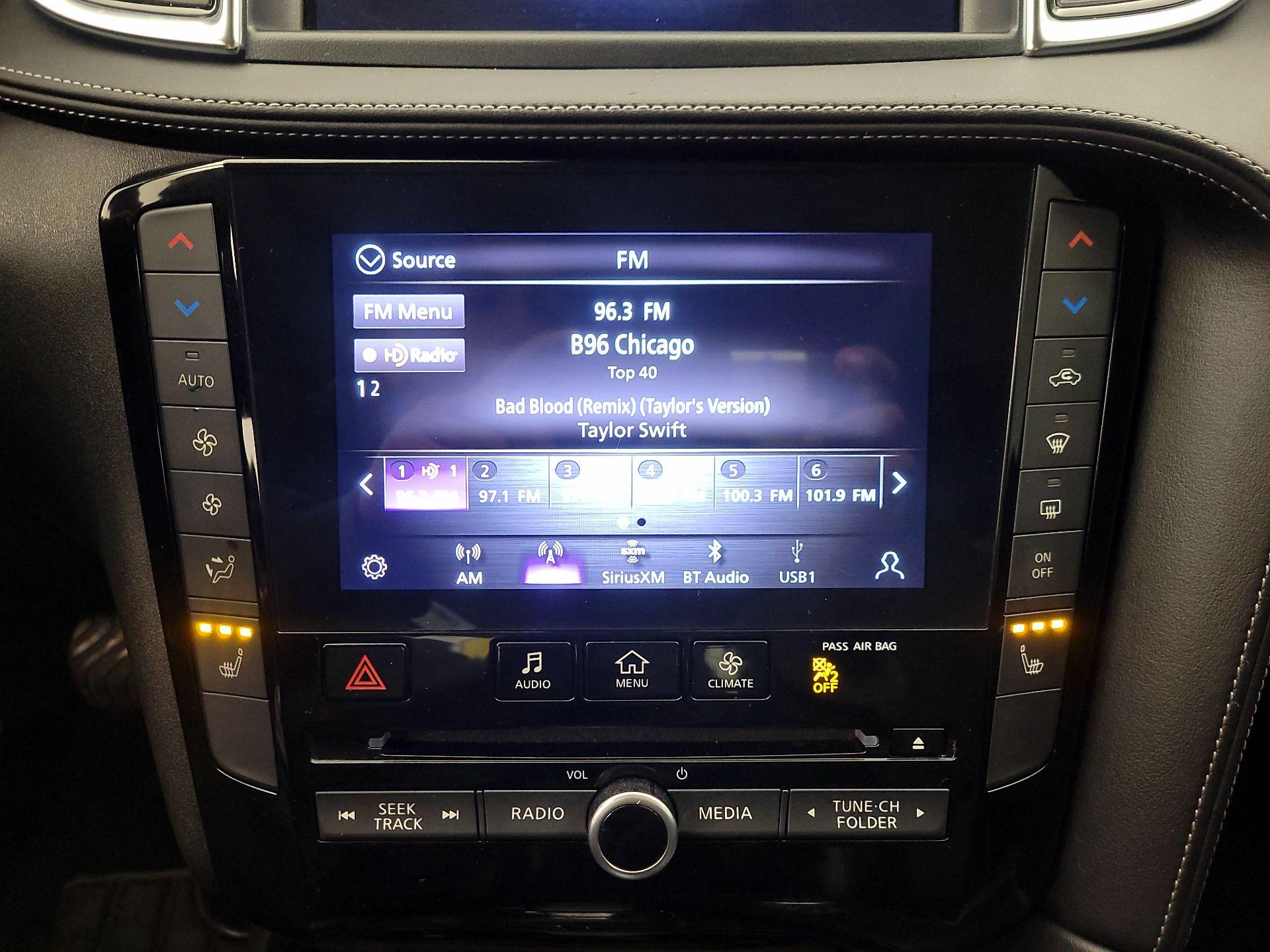 Thumbnail: 2023 INFINITI QX50 - 16