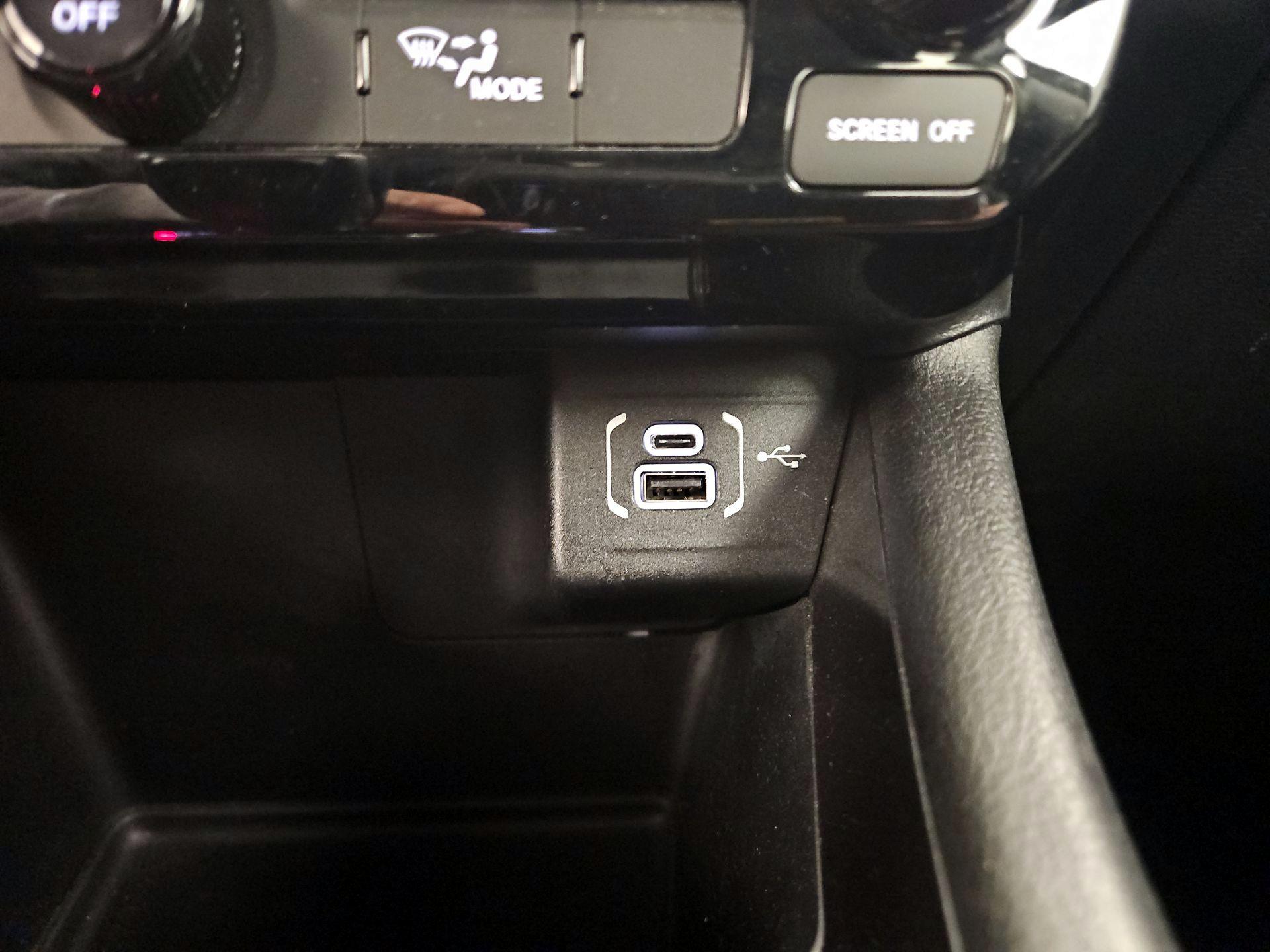 Thumbnail: 2022 Jeep Compass - 18