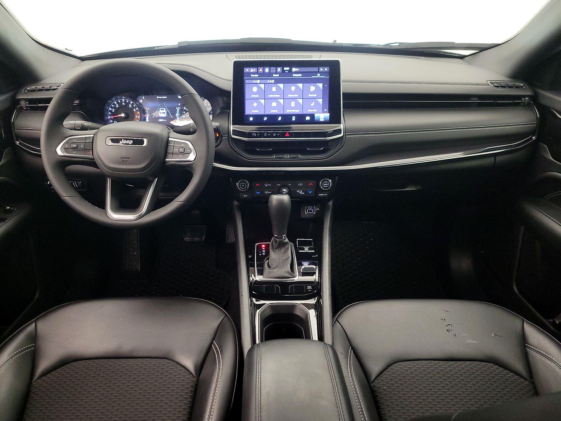 Thumbnail: 2023 Jeep Compass - 9