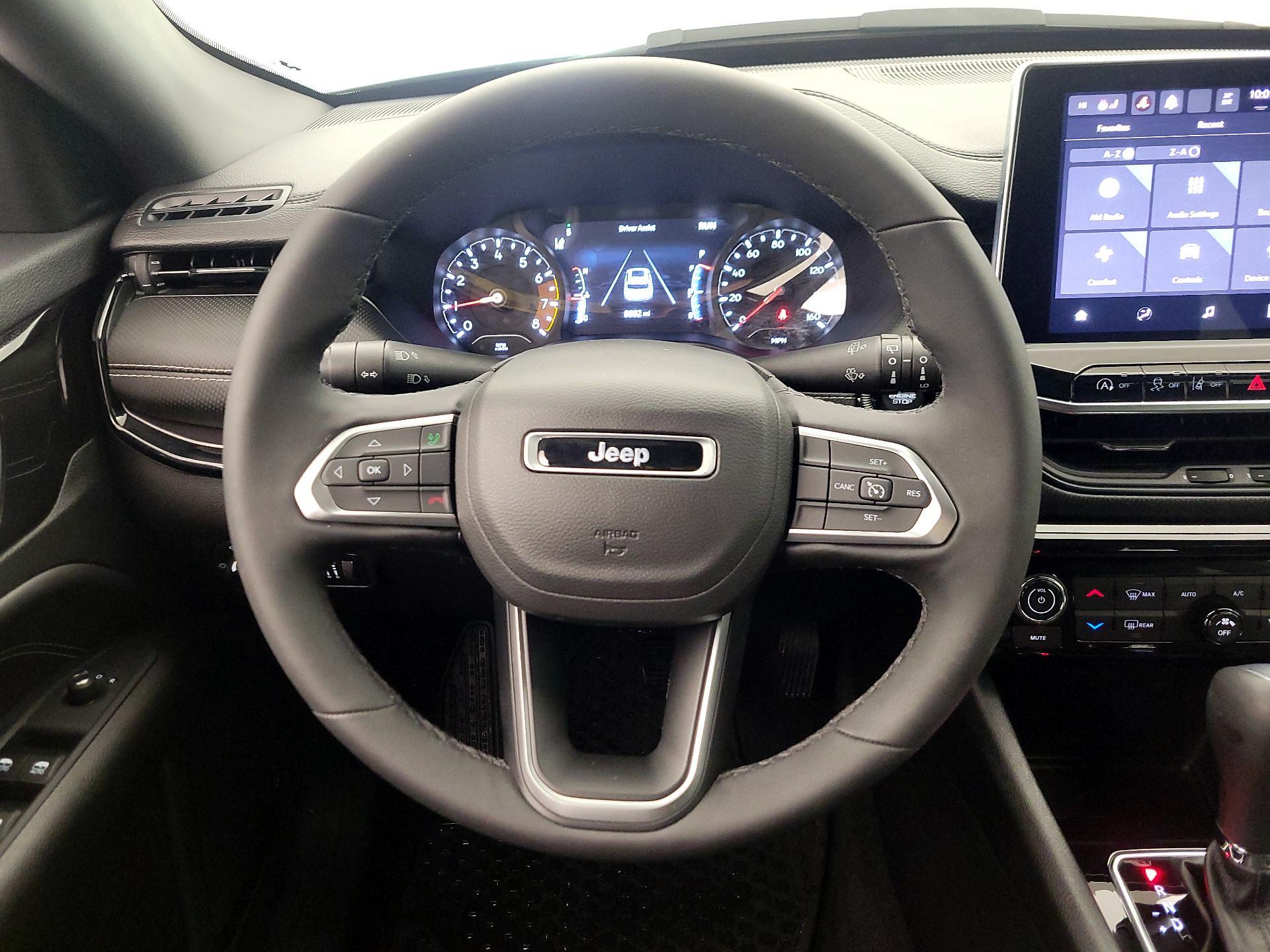 Thumbnail: 2023 Jeep Compass - 10