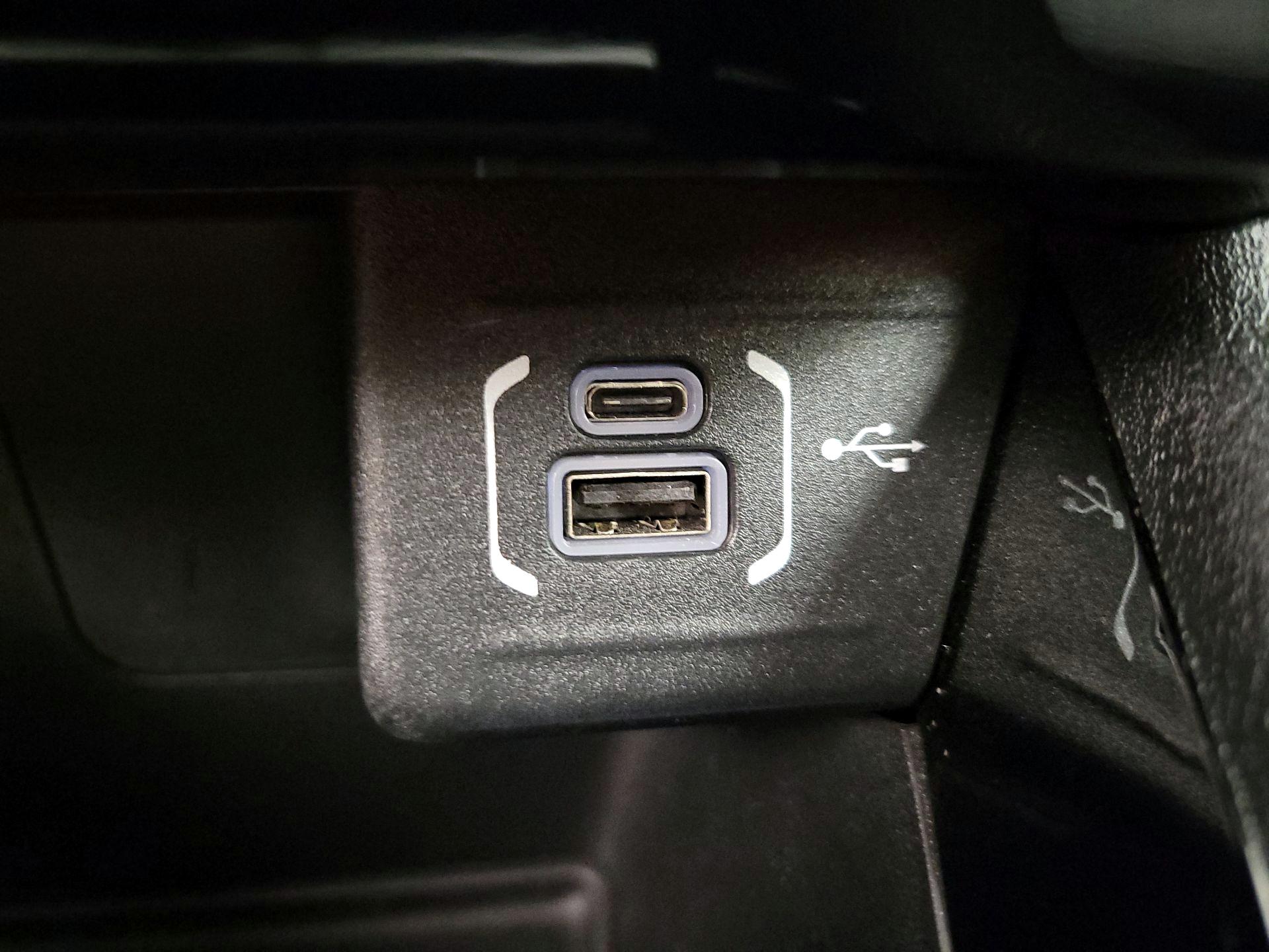 Thumbnail: 2022 Jeep Compass - 18