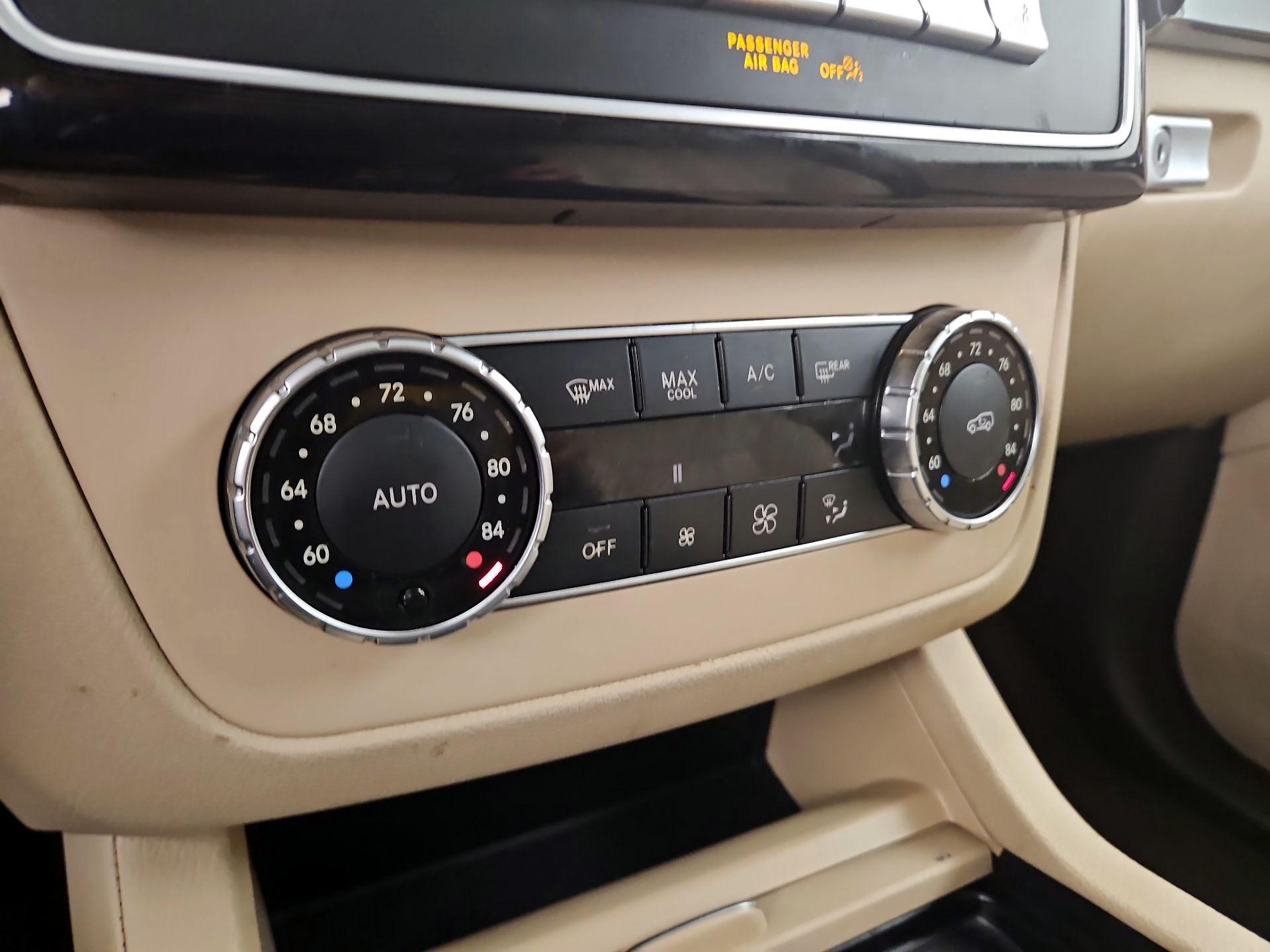 Thumbnail: 2016 Mercedes-Benz GLE - 17