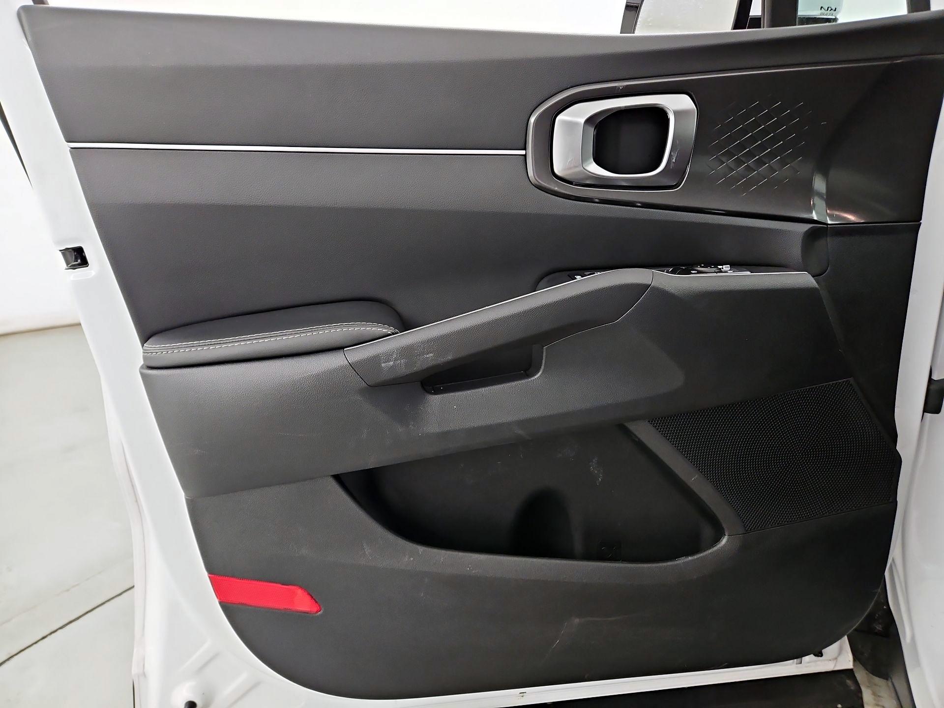 Thumbnail: 2025 Kia Sorento - 12