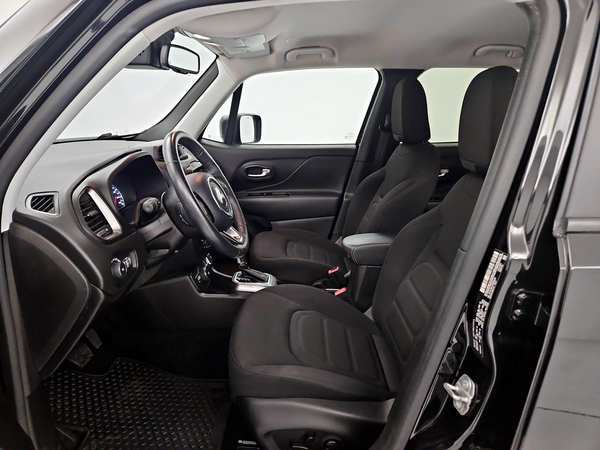 Thumbnail: 2022 Jeep Renegade - 11