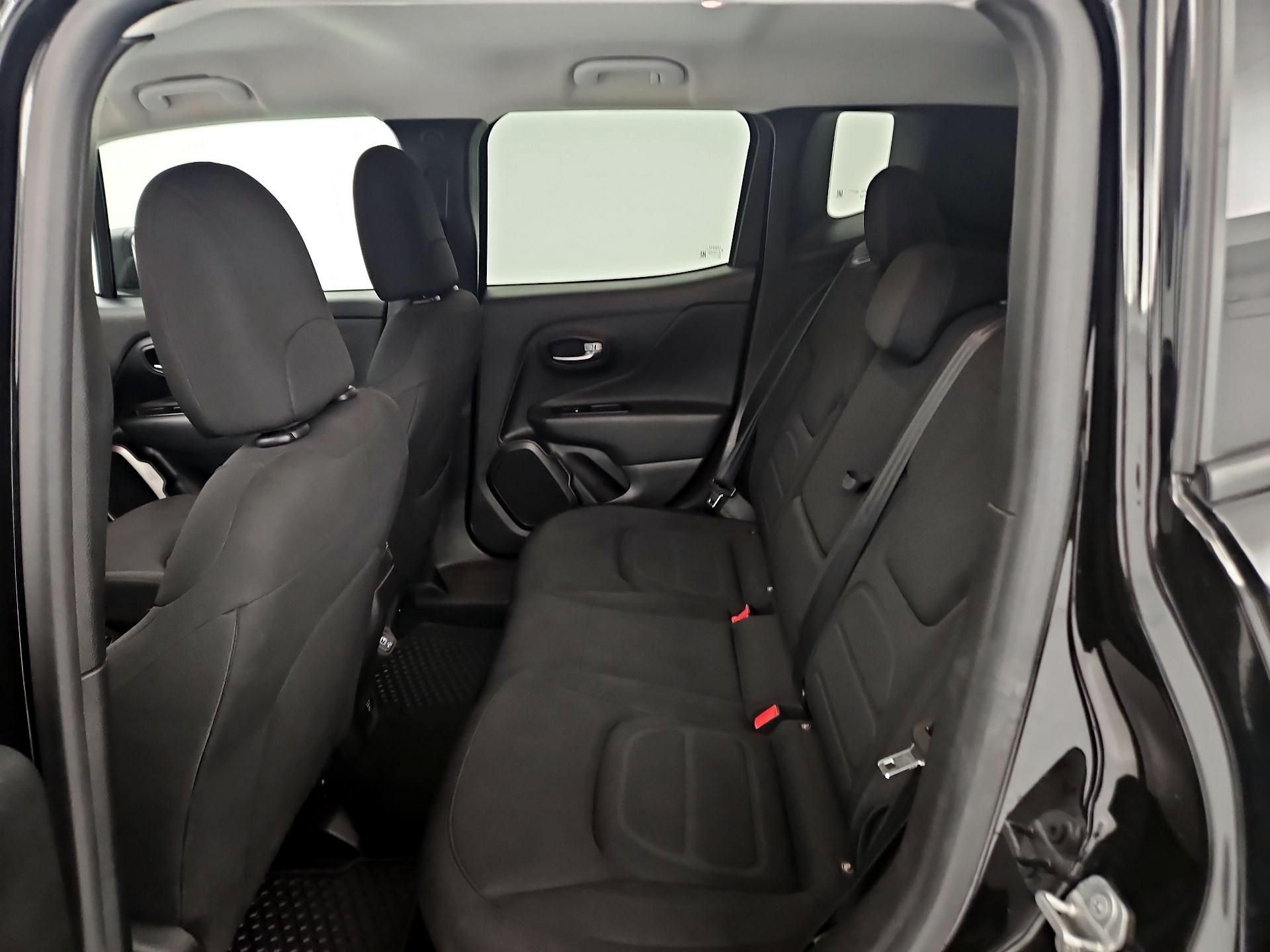 Thumbnail: 2022 Jeep Renegade - 20