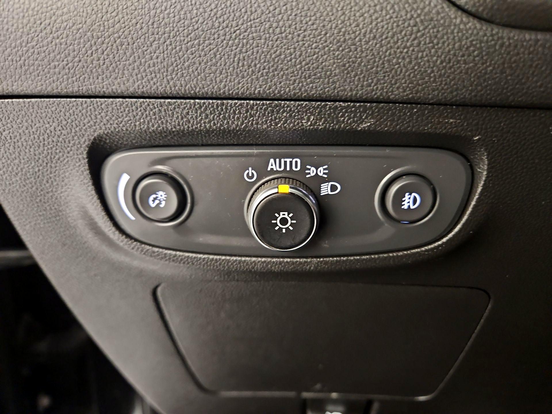 Thumbnail: 2023 Buick Encore GX - 13