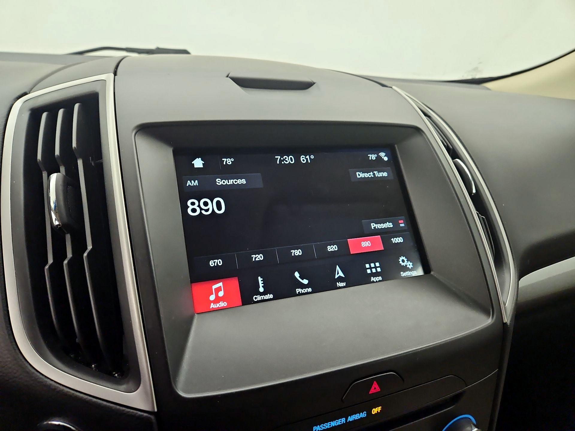 Thumbnail: 2018 Ford Edge - 16