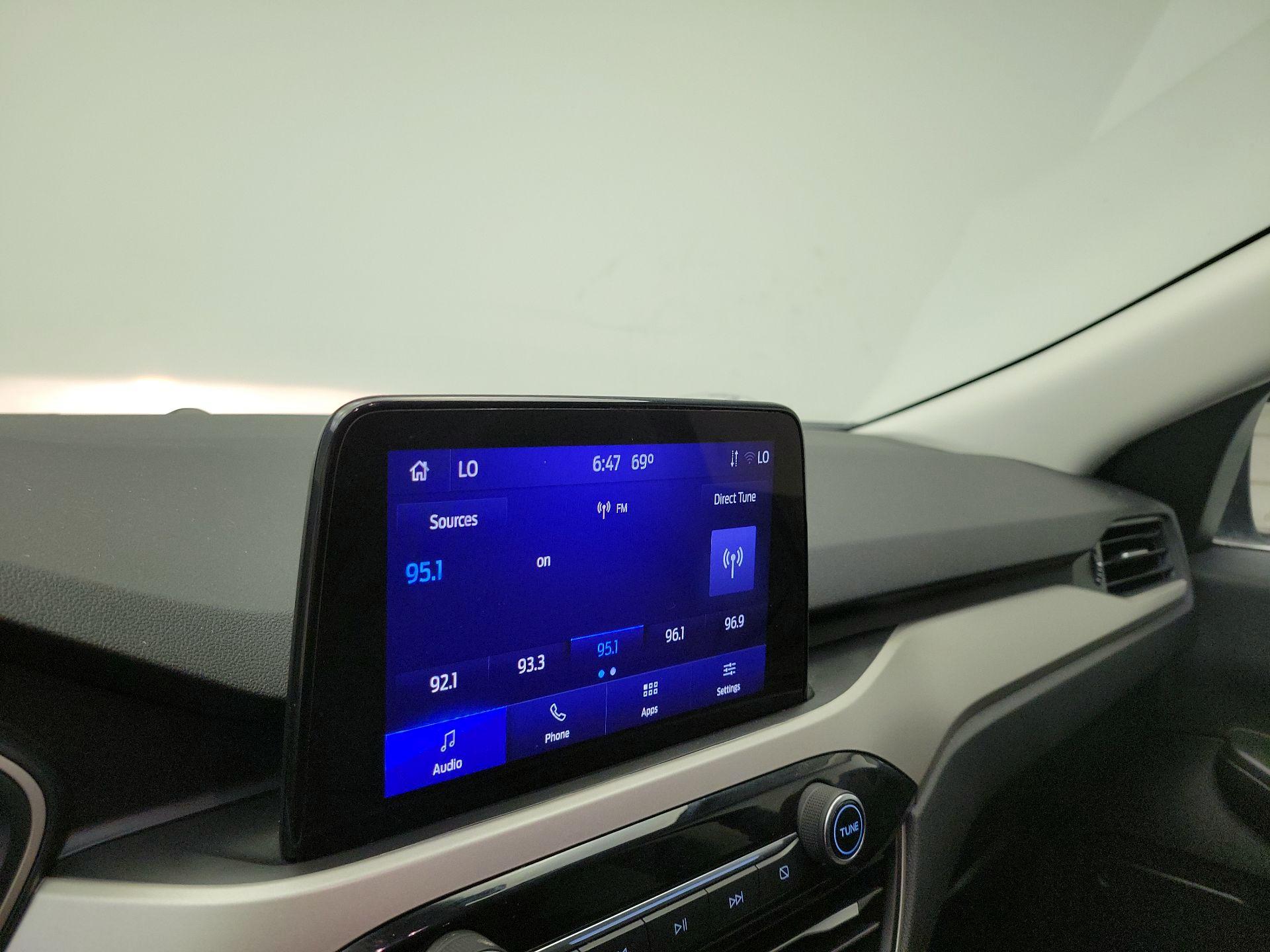 Thumbnail: 2022 Ford Escape - 15