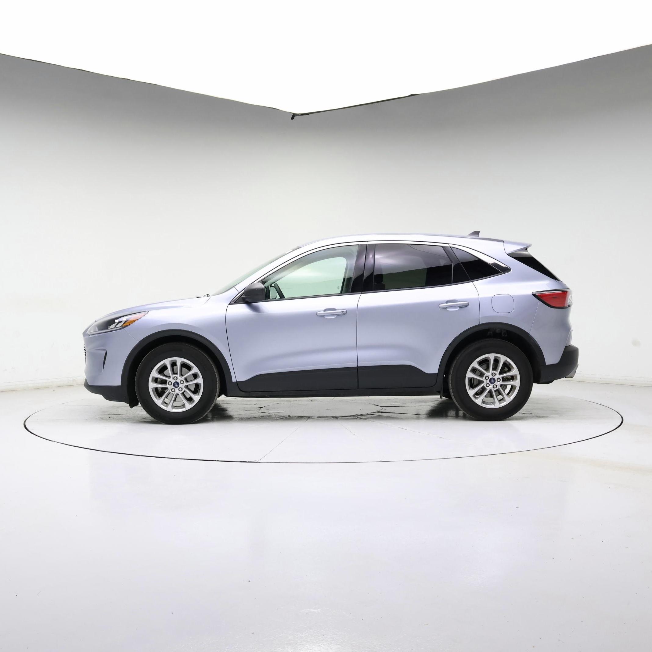 Thumbnail: 2022 Ford Escape - 3