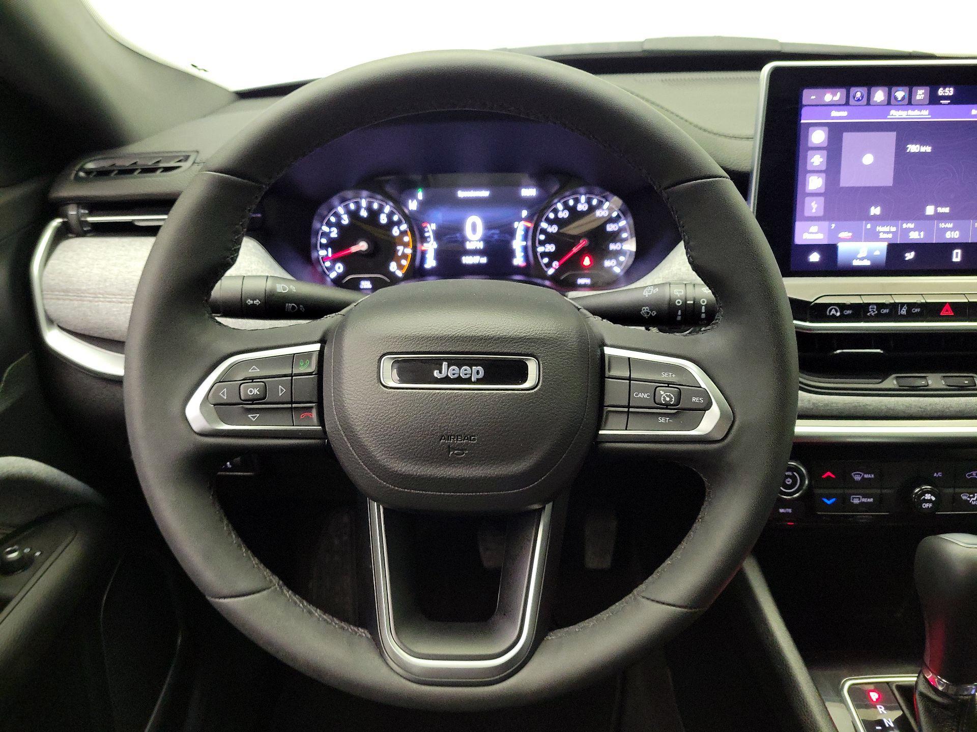 Thumbnail: 2024 Jeep Compass - 10