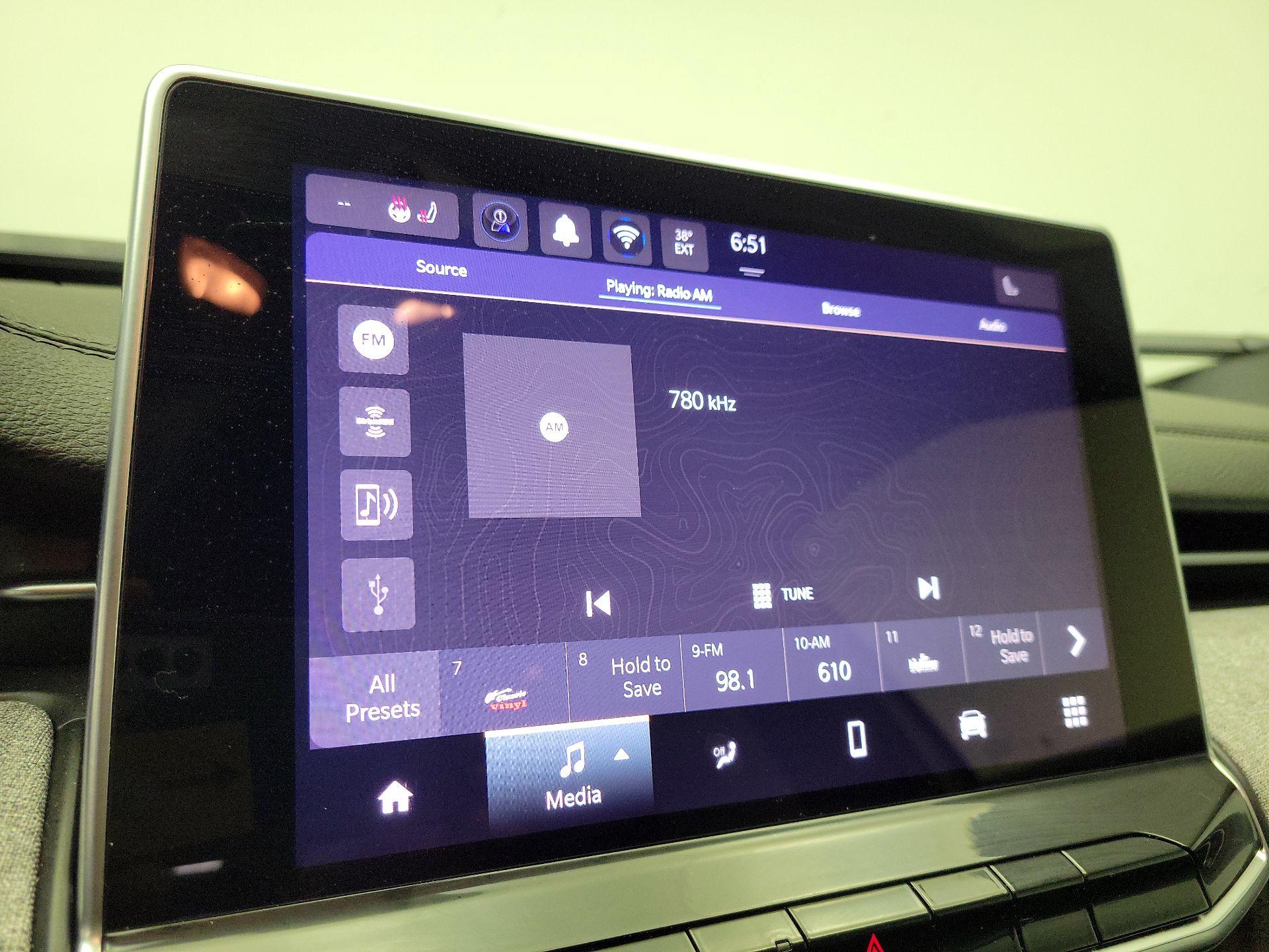 Thumbnail: 2024 Jeep Compass - 14