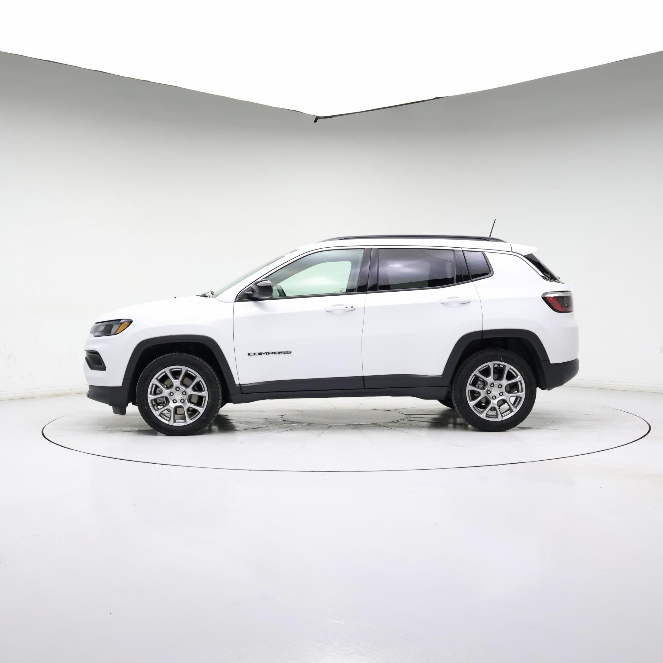Thumbnail: 2024 Jeep Compass - 3