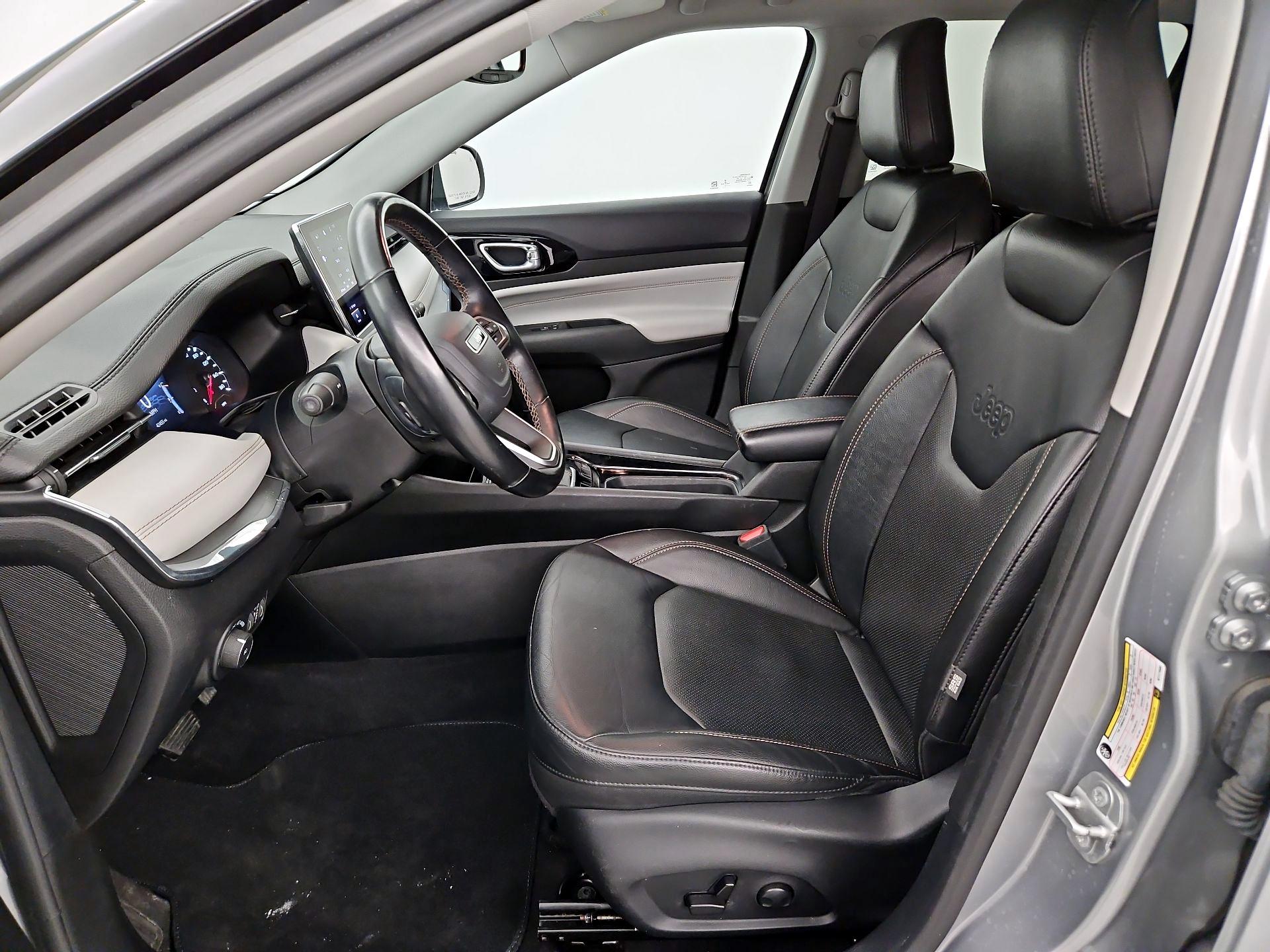 Thumbnail: 2022 Jeep Compass - 11