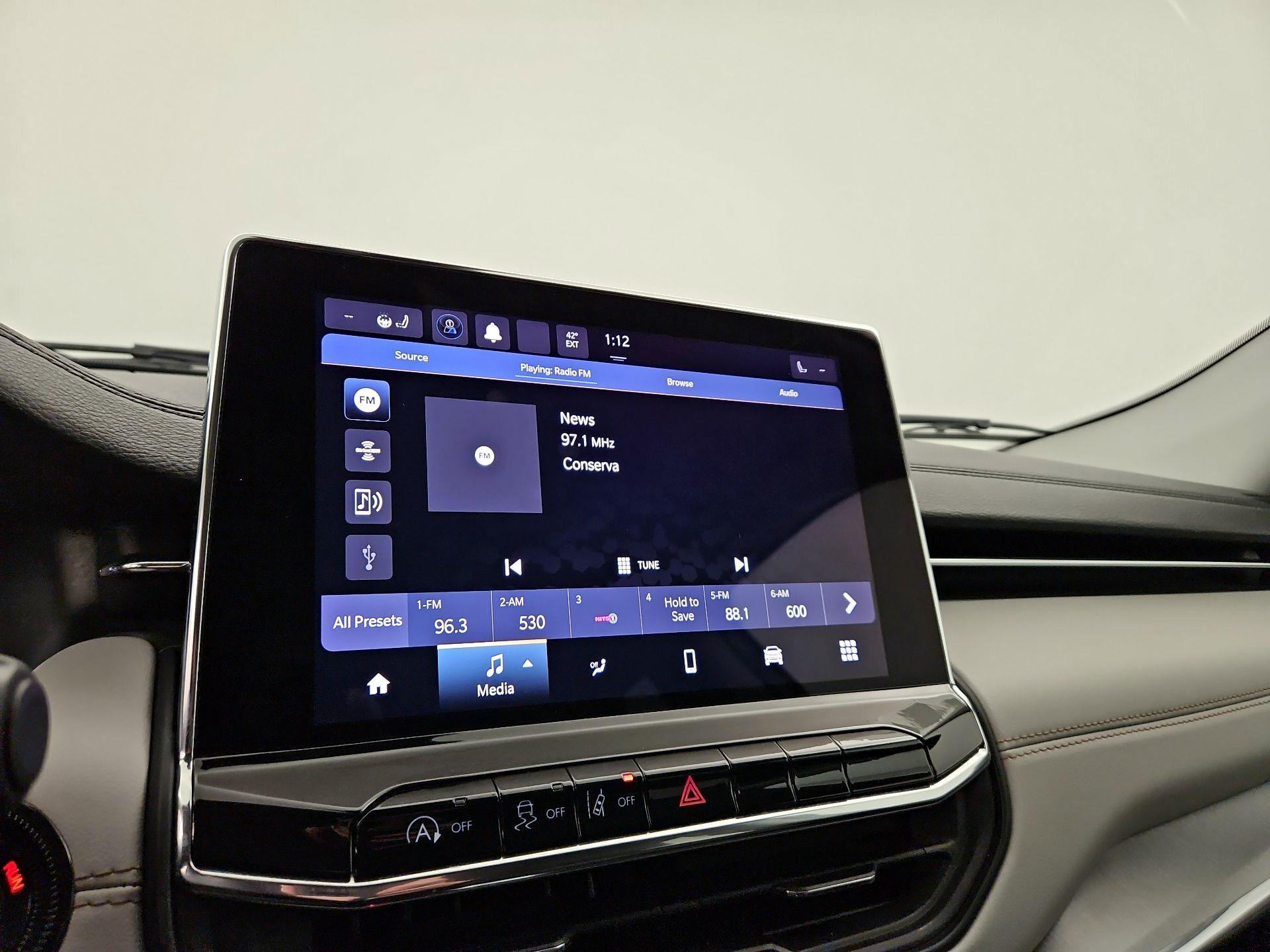 Thumbnail: 2022 Jeep Compass - 15