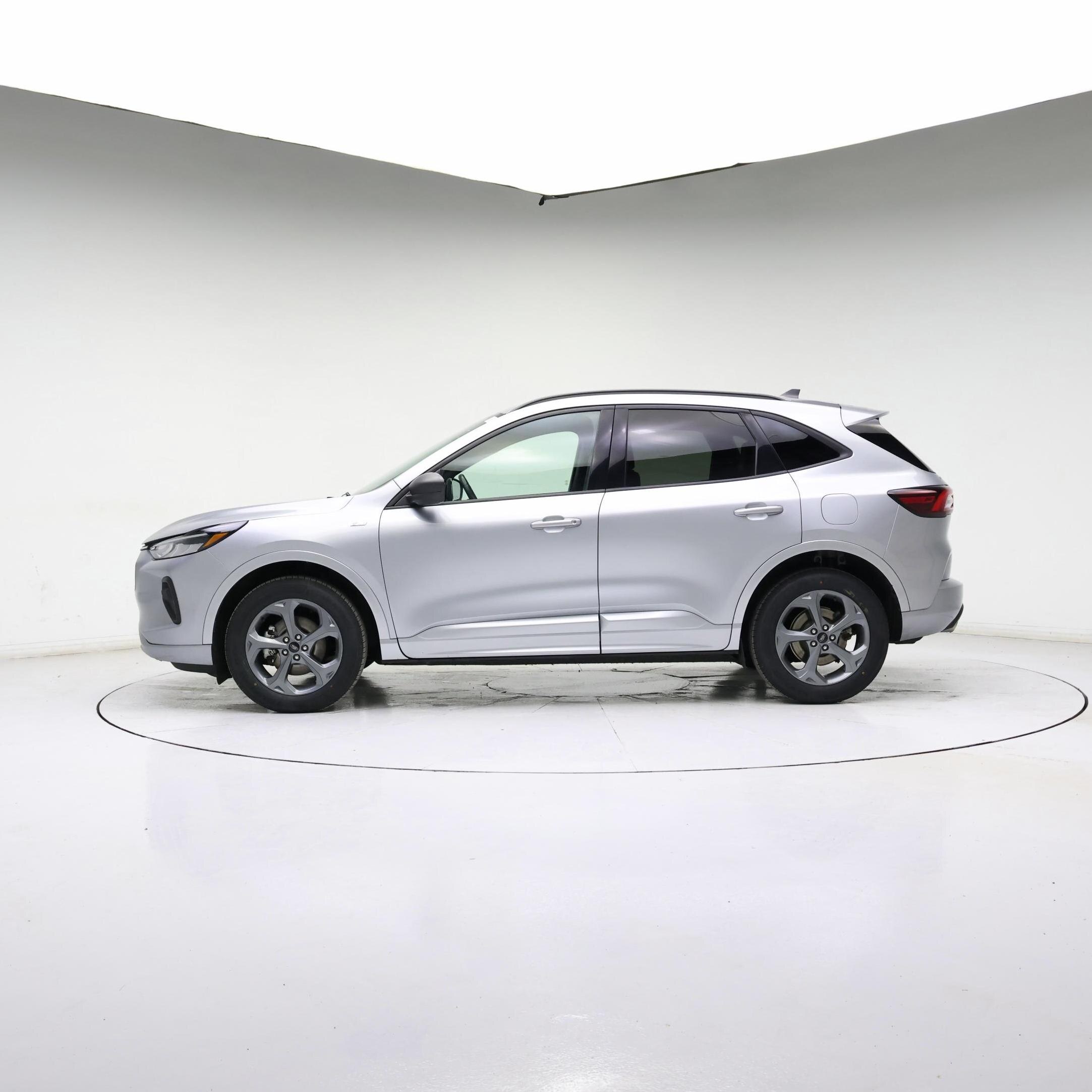 Thumbnail: 2023 Ford Escape - 3