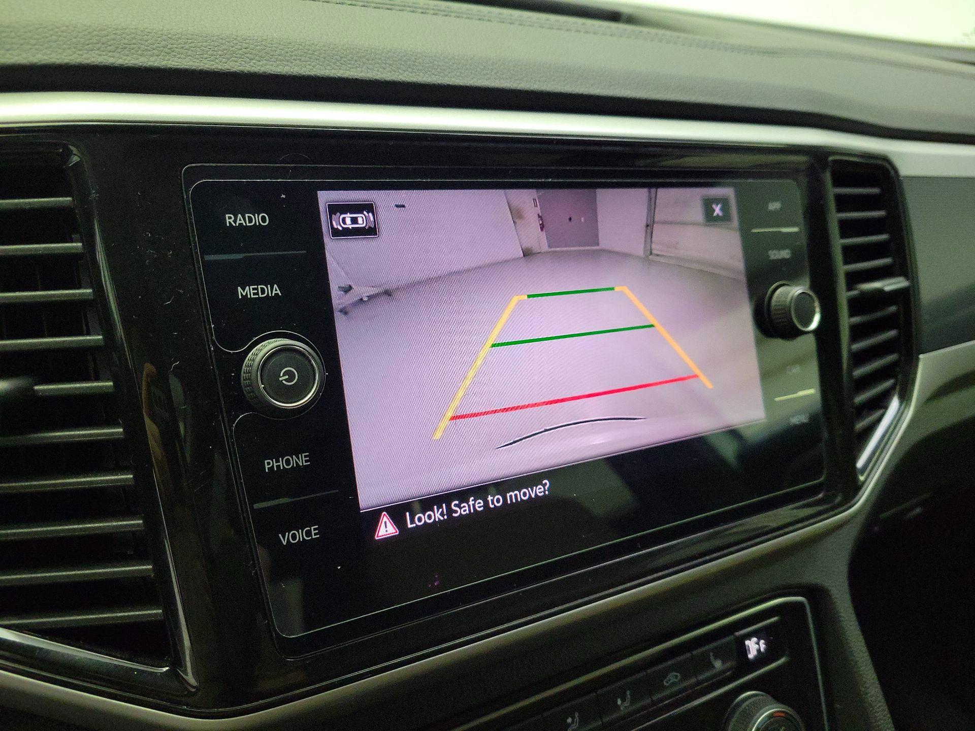 Thumbnail: 2023 Volkswagen Atlas - 14