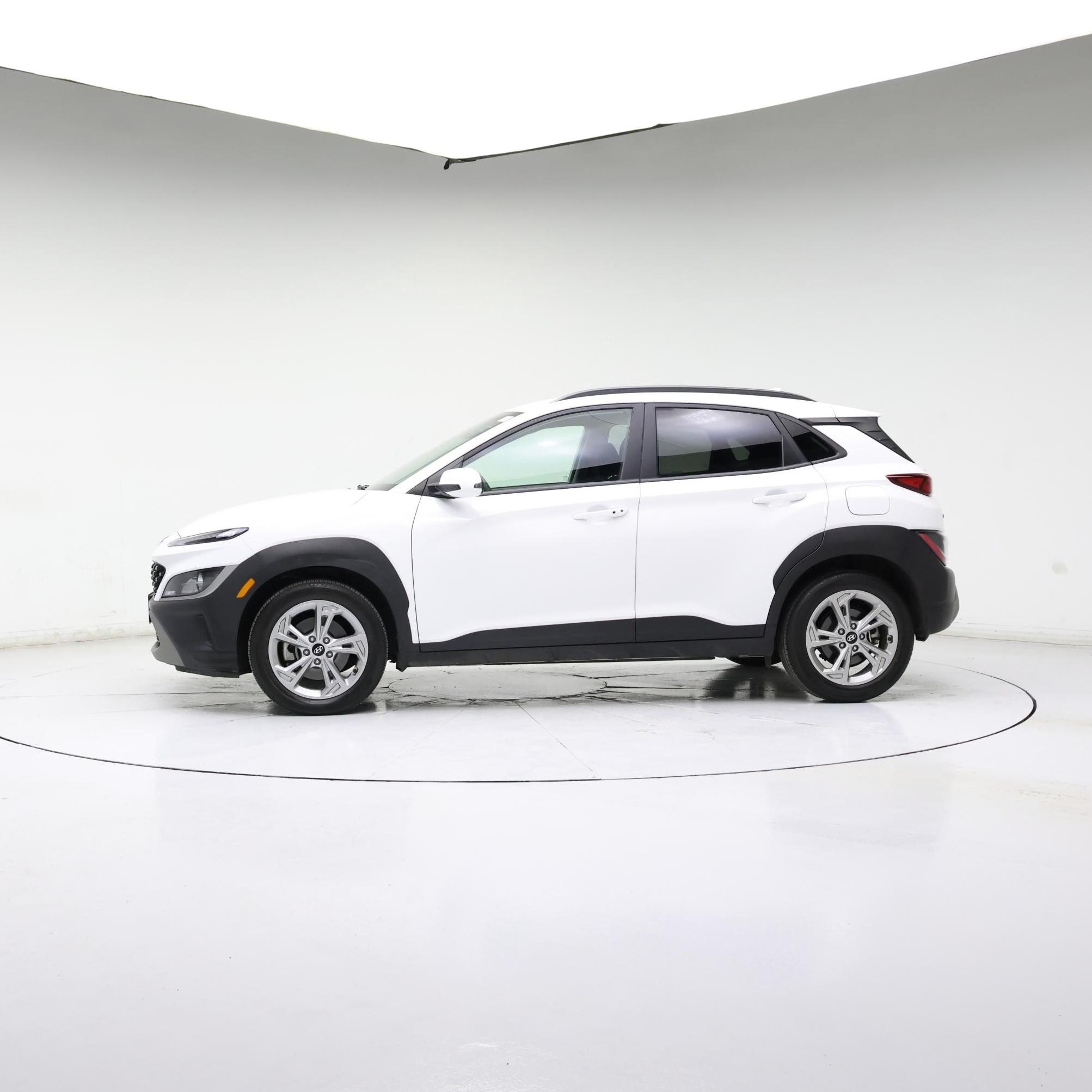 Thumbnail: 2023 Hyundai Kona - 3