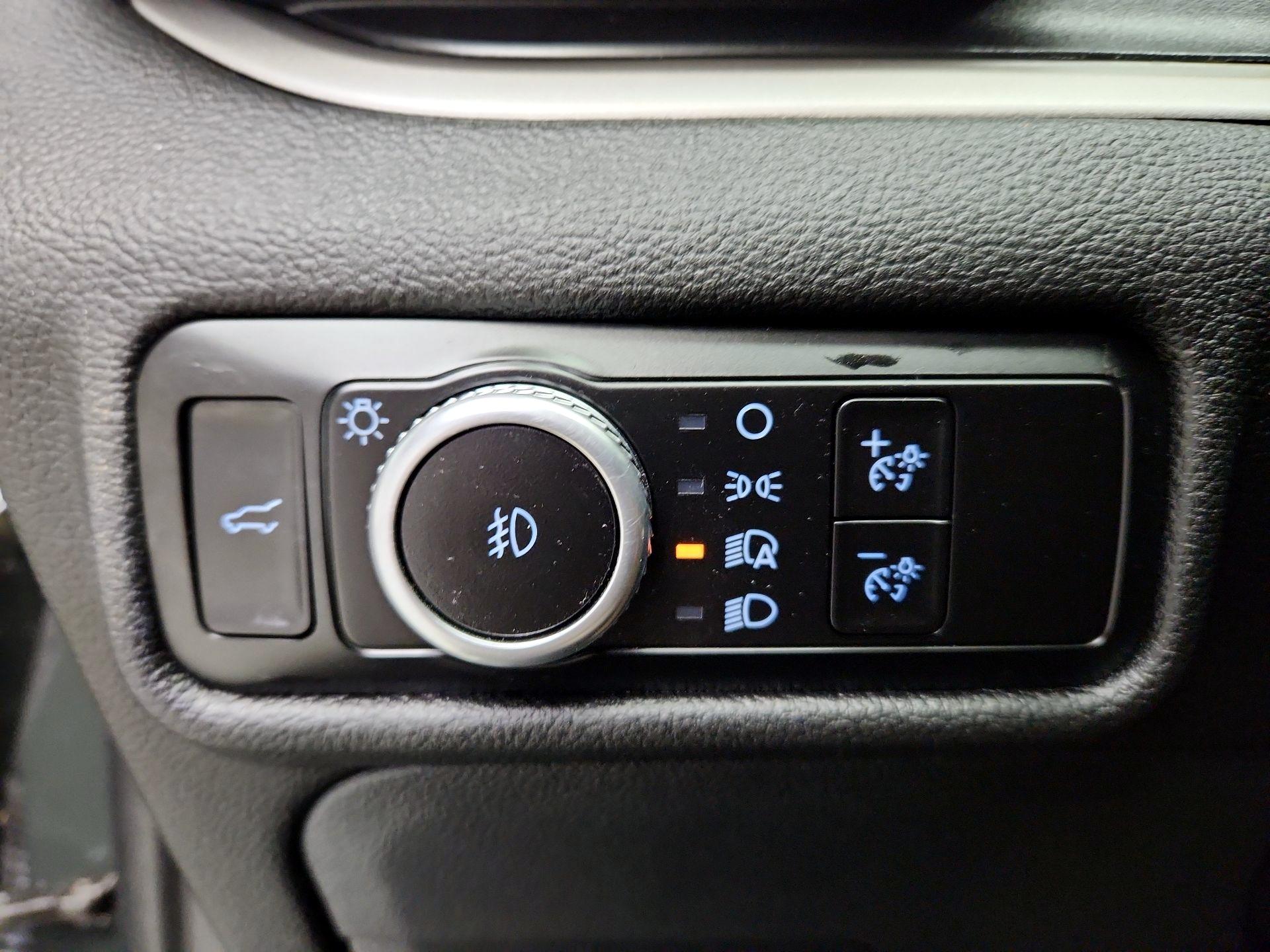 Thumbnail: 2023 Ford Explorer - 13