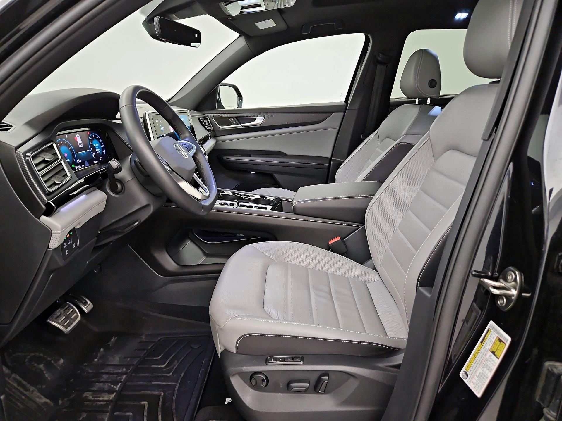 Thumbnail: 2024 Volkswagen Atlas - 11