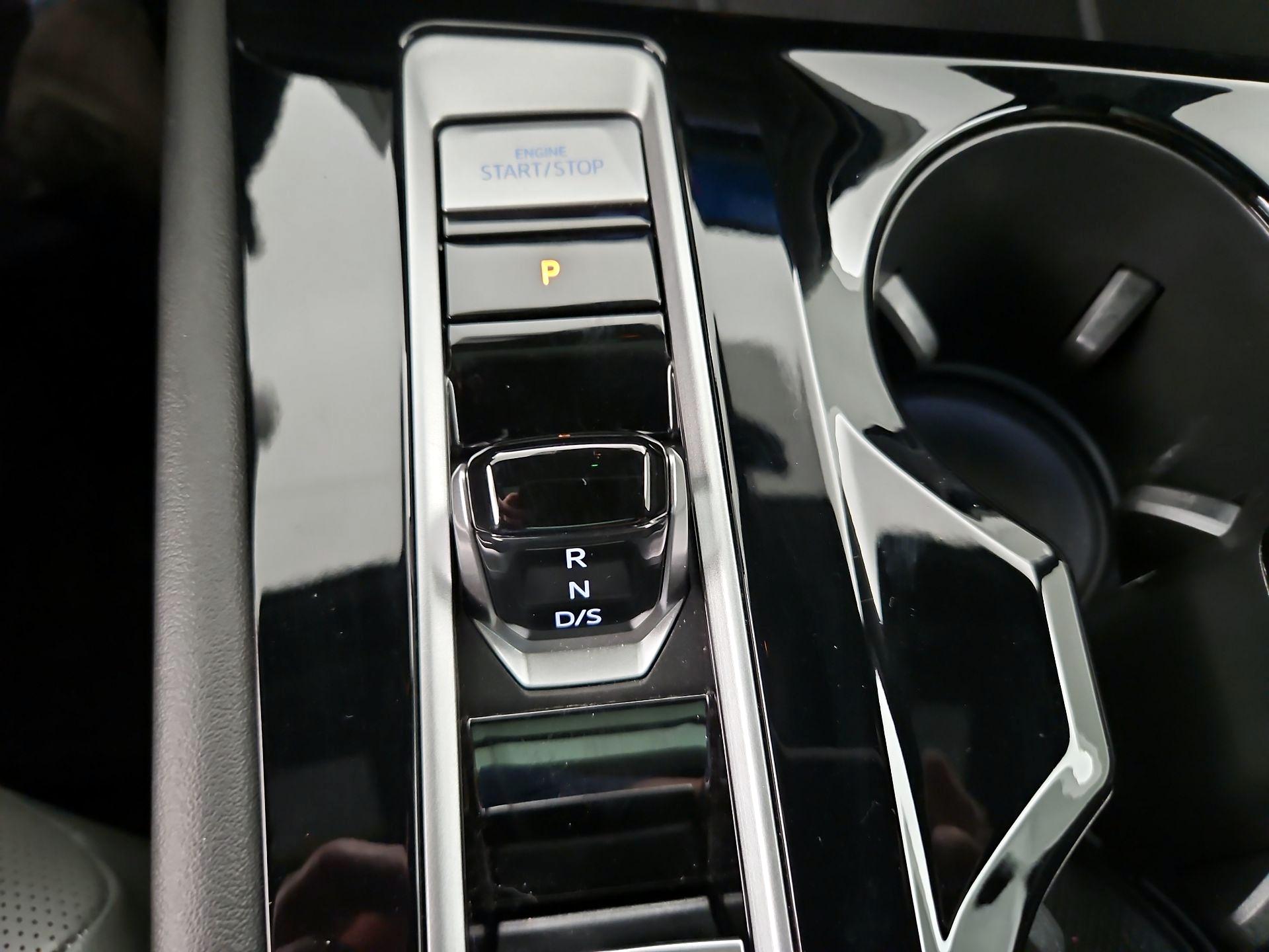 Thumbnail: 2024 Volkswagen Atlas - 18