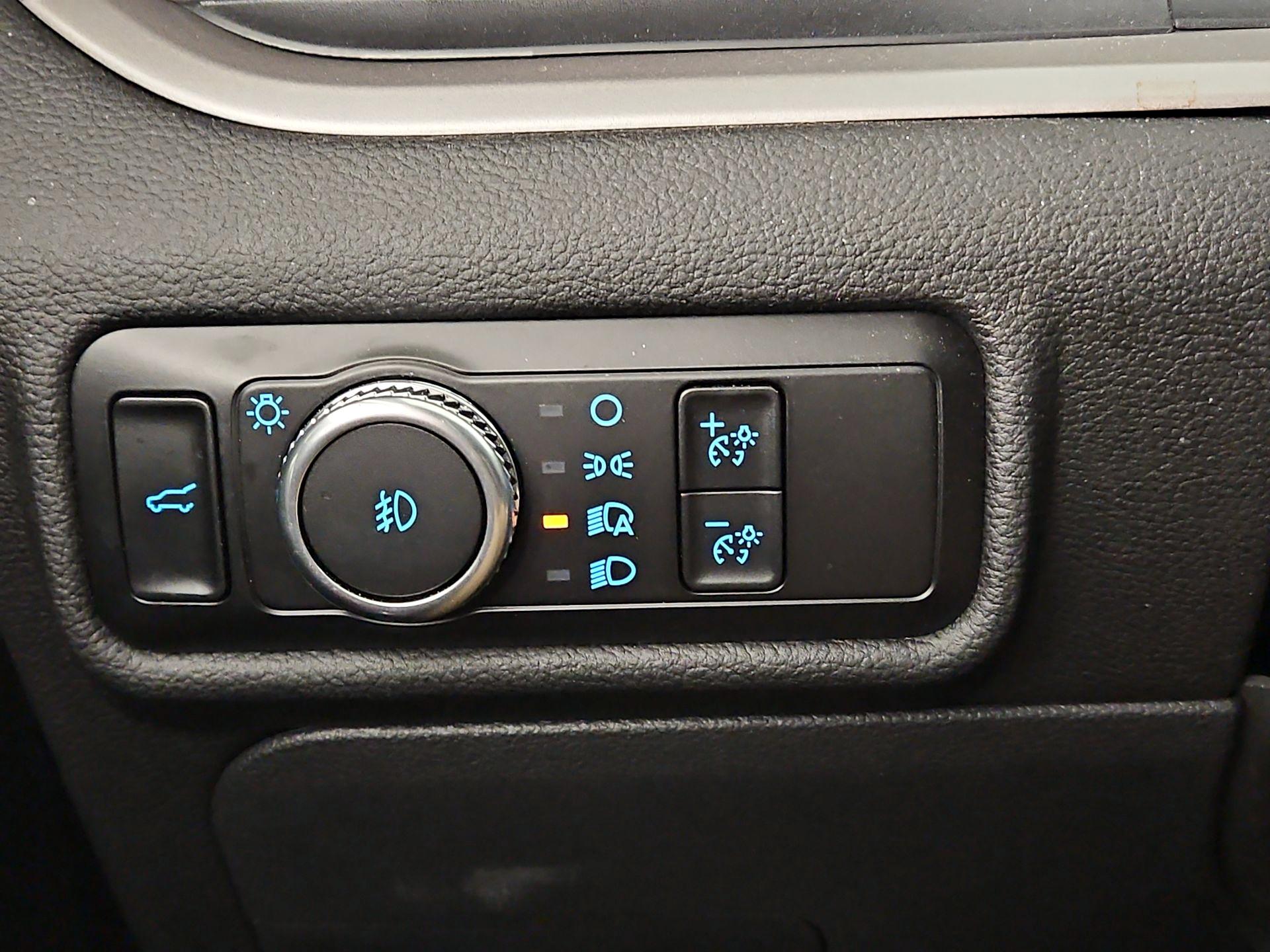 Thumbnail: 2023 Ford Explorer - 13