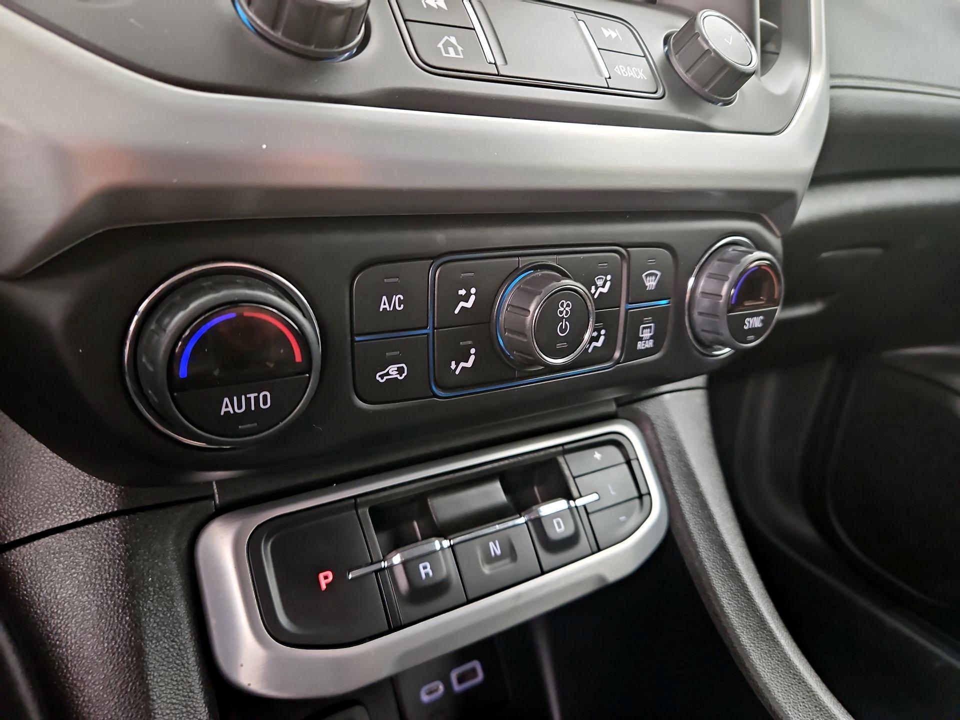 Thumbnail: 2020 GMC Acadia - 16