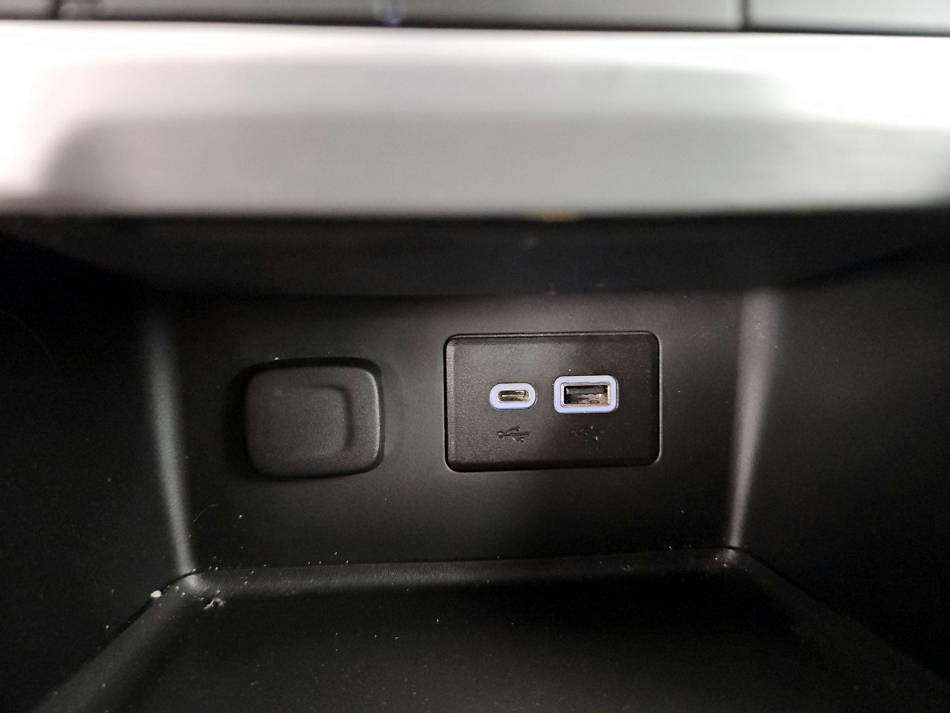 Thumbnail: 2020 GMC Acadia - 18