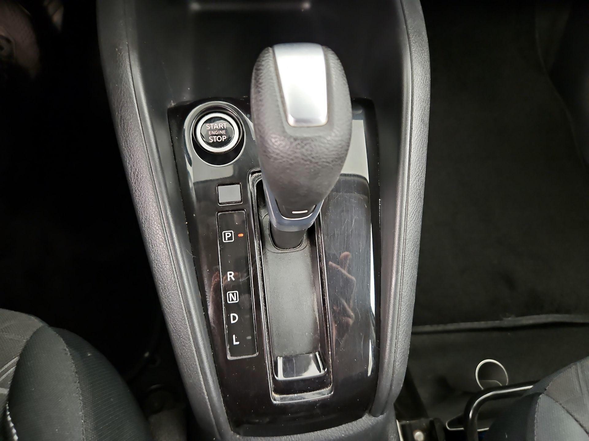 Thumbnail: 2022 Nissan Kicks - 17