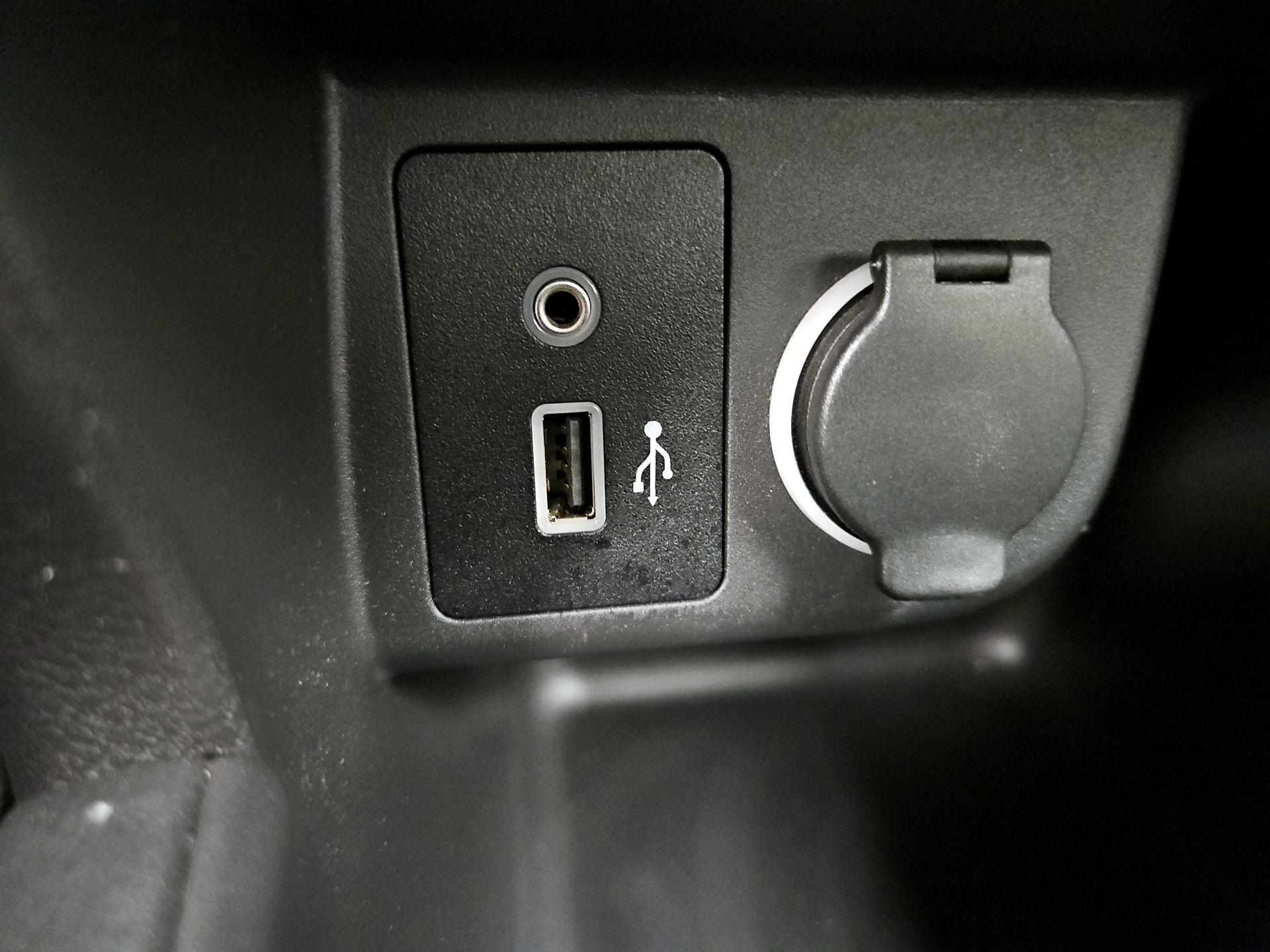 Thumbnail: 2022 Nissan Kicks - 18