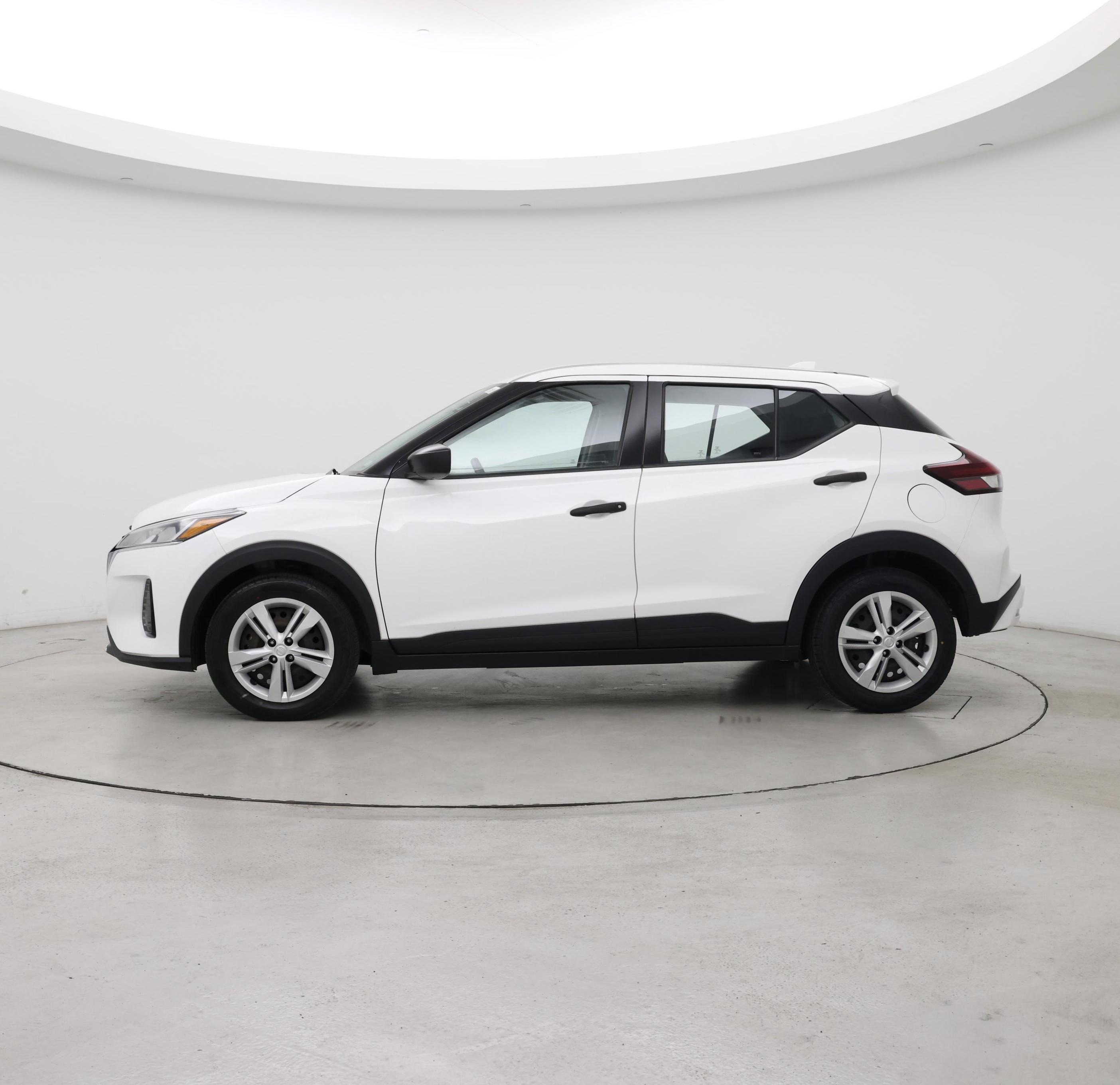 Thumbnail: 2022 Nissan Kicks - 3