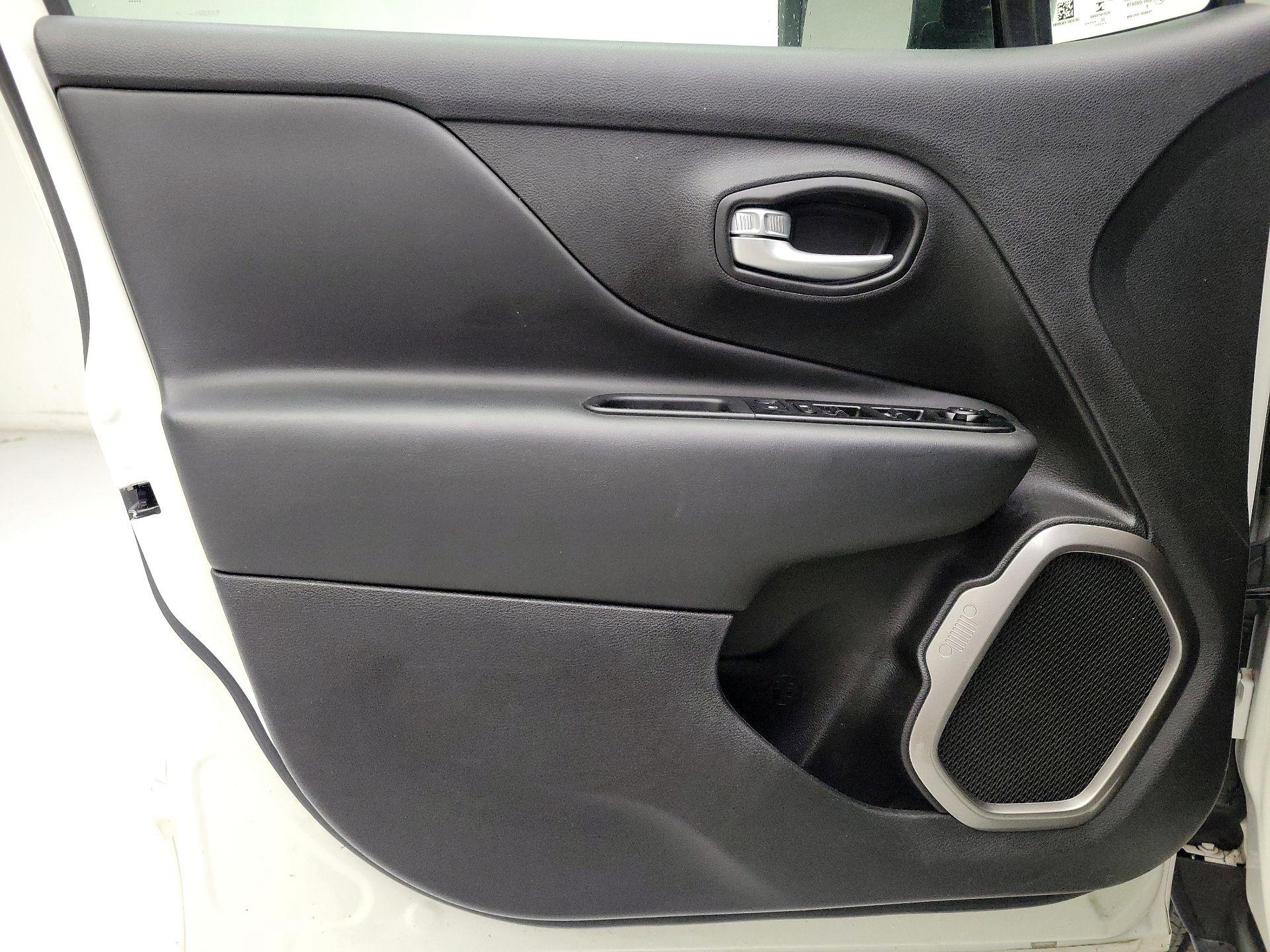 Thumbnail: 2023 Jeep Renegade - 12