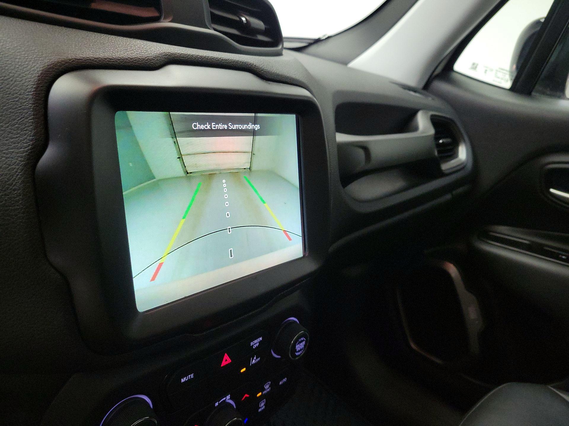 Thumbnail: 2023 Jeep Renegade - 15