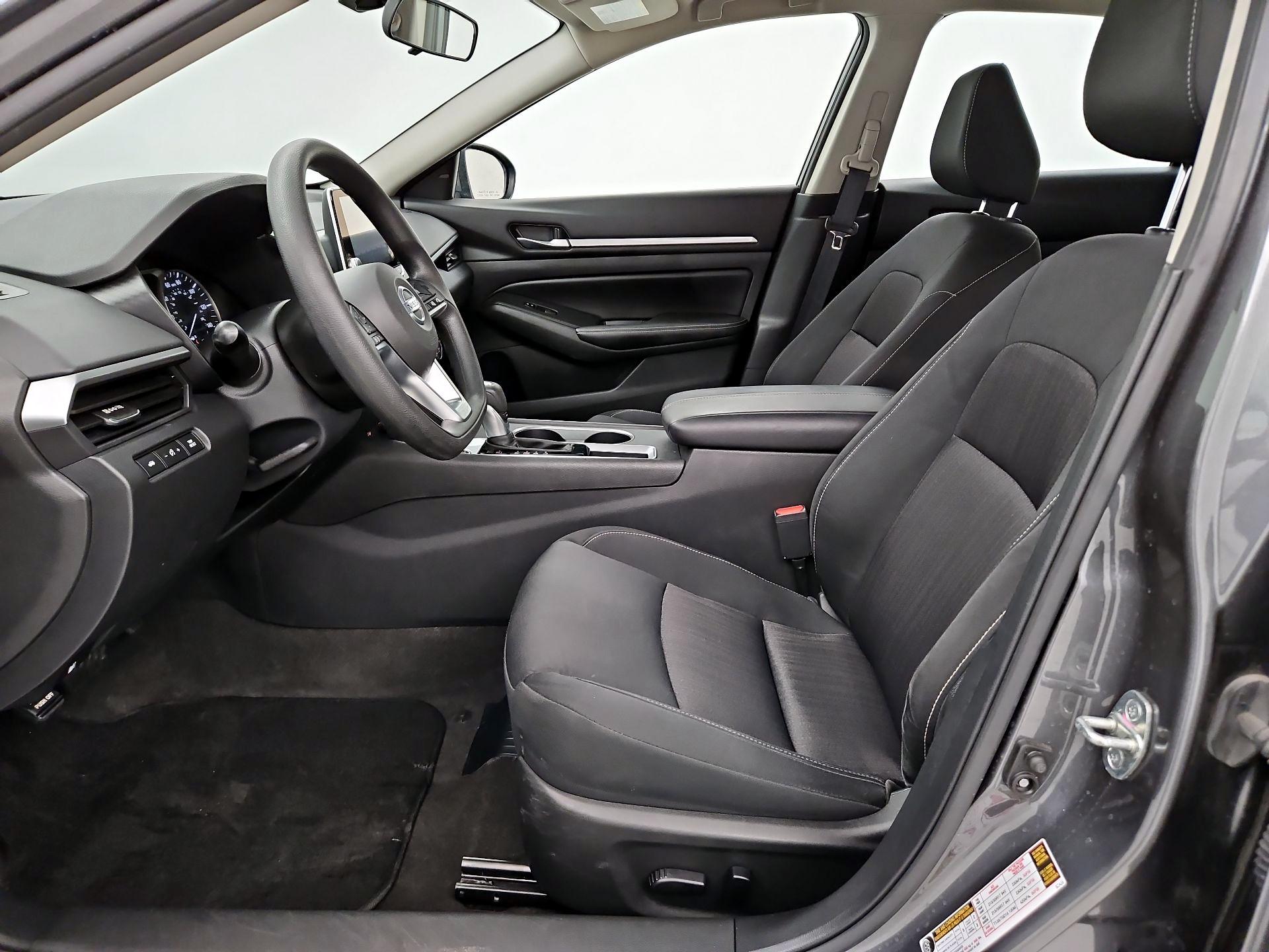 Thumbnail: 2022 Nissan Altima - 11