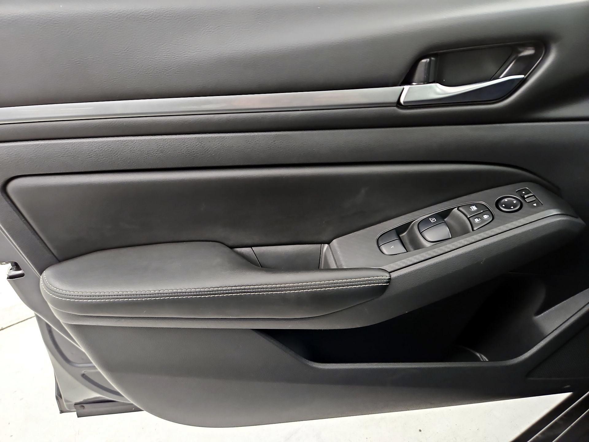 Thumbnail: 2022 Nissan Altima - 12