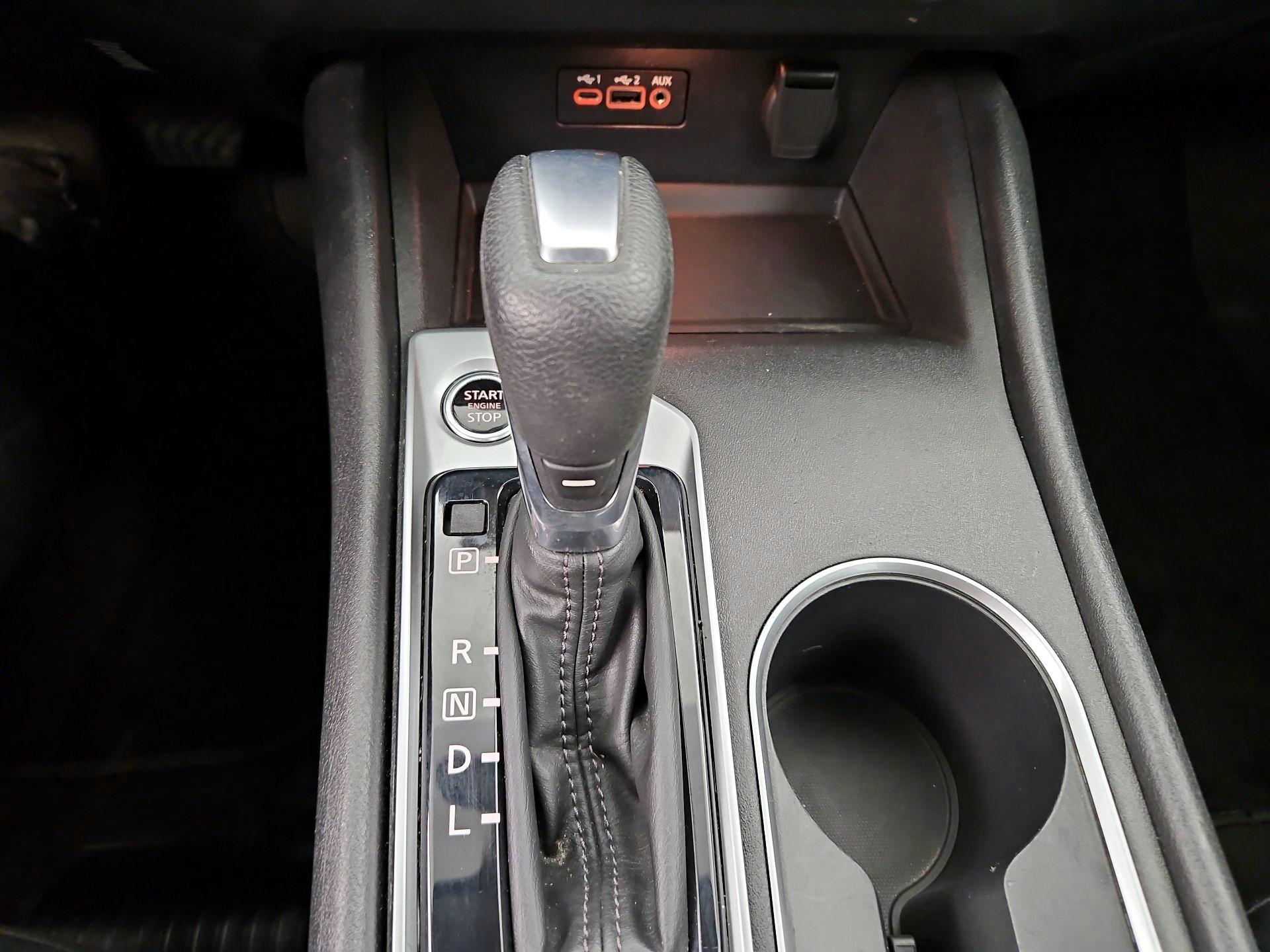 Thumbnail: 2022 Nissan Altima - 17