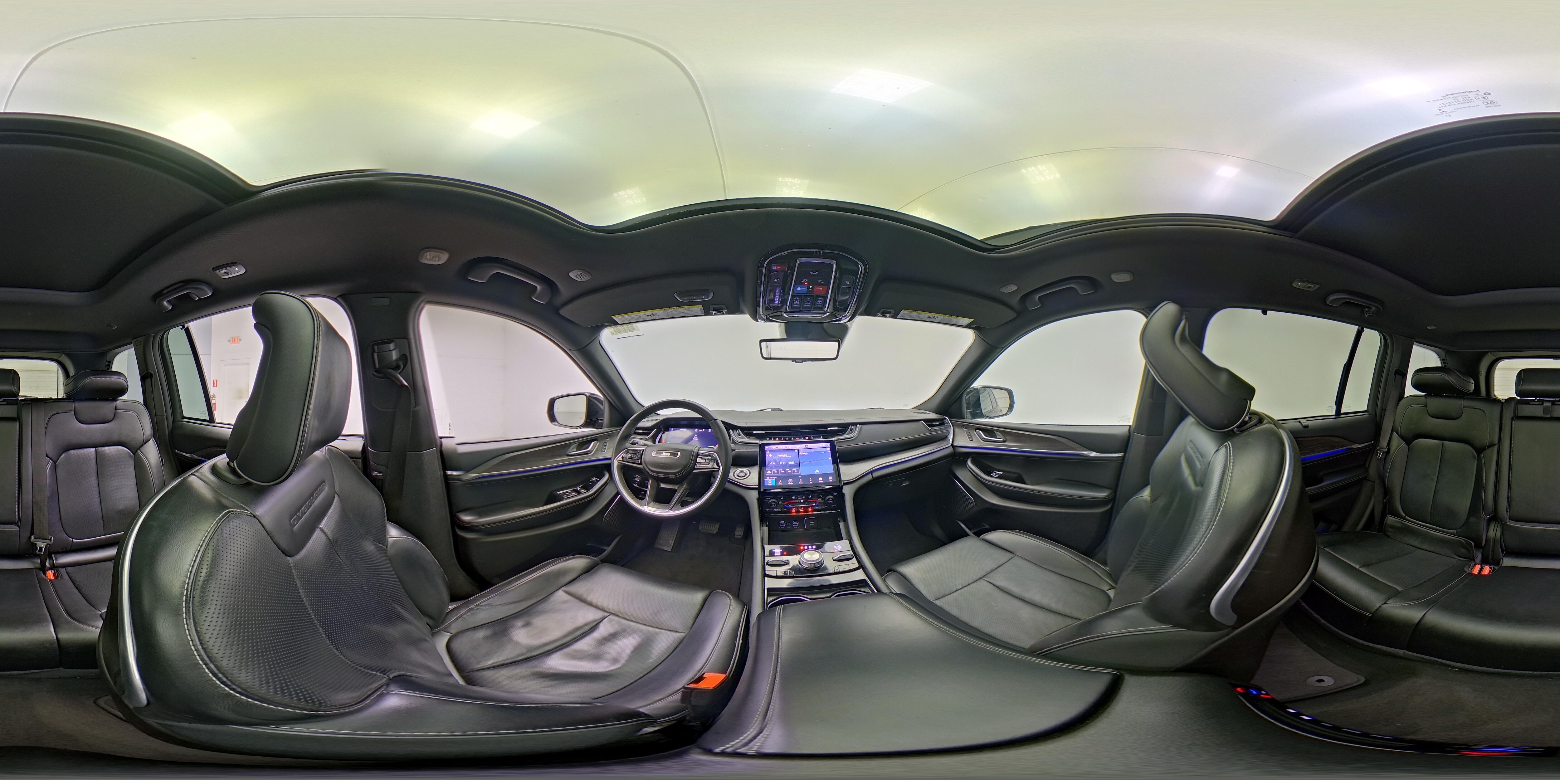 2023 Jeep Grand Cherokee Overland - Photo 27
