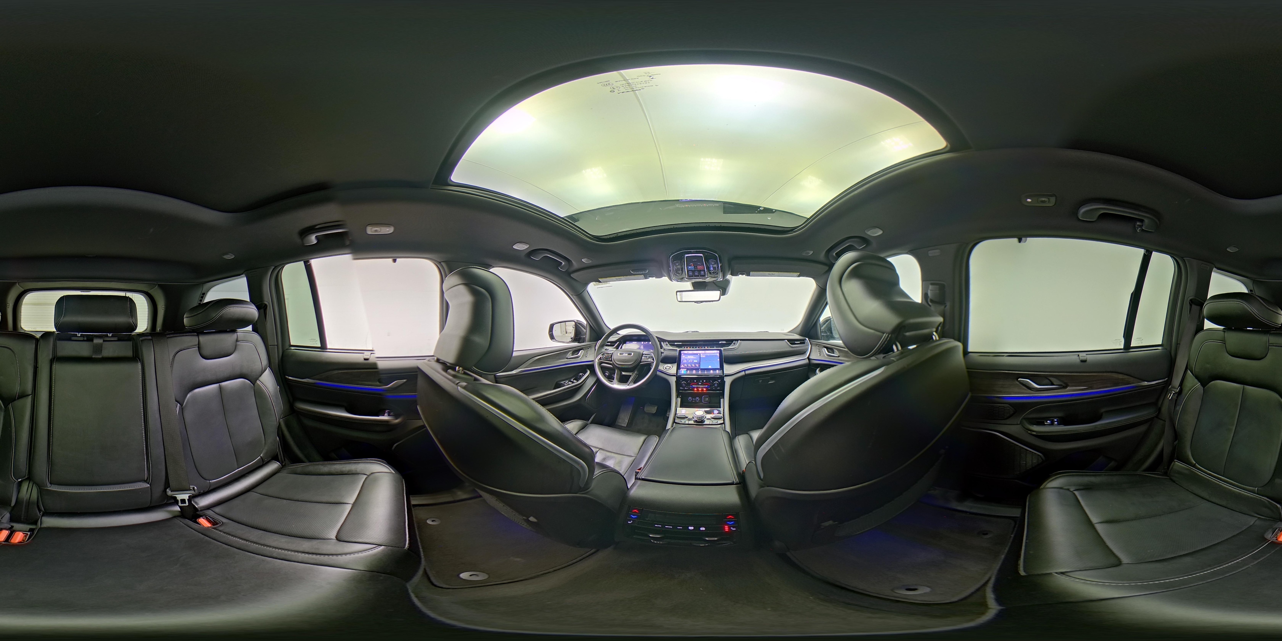 2023 Jeep Grand Cherokee Overland - Photo 28