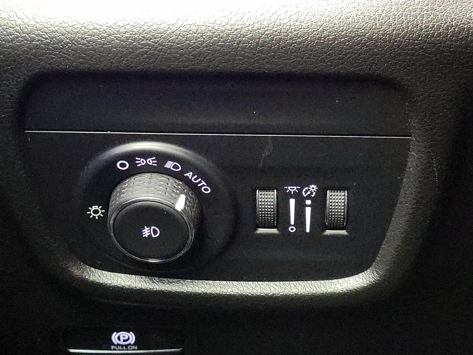 2023 Jeep Grand Cherokee Overland - Photo 14