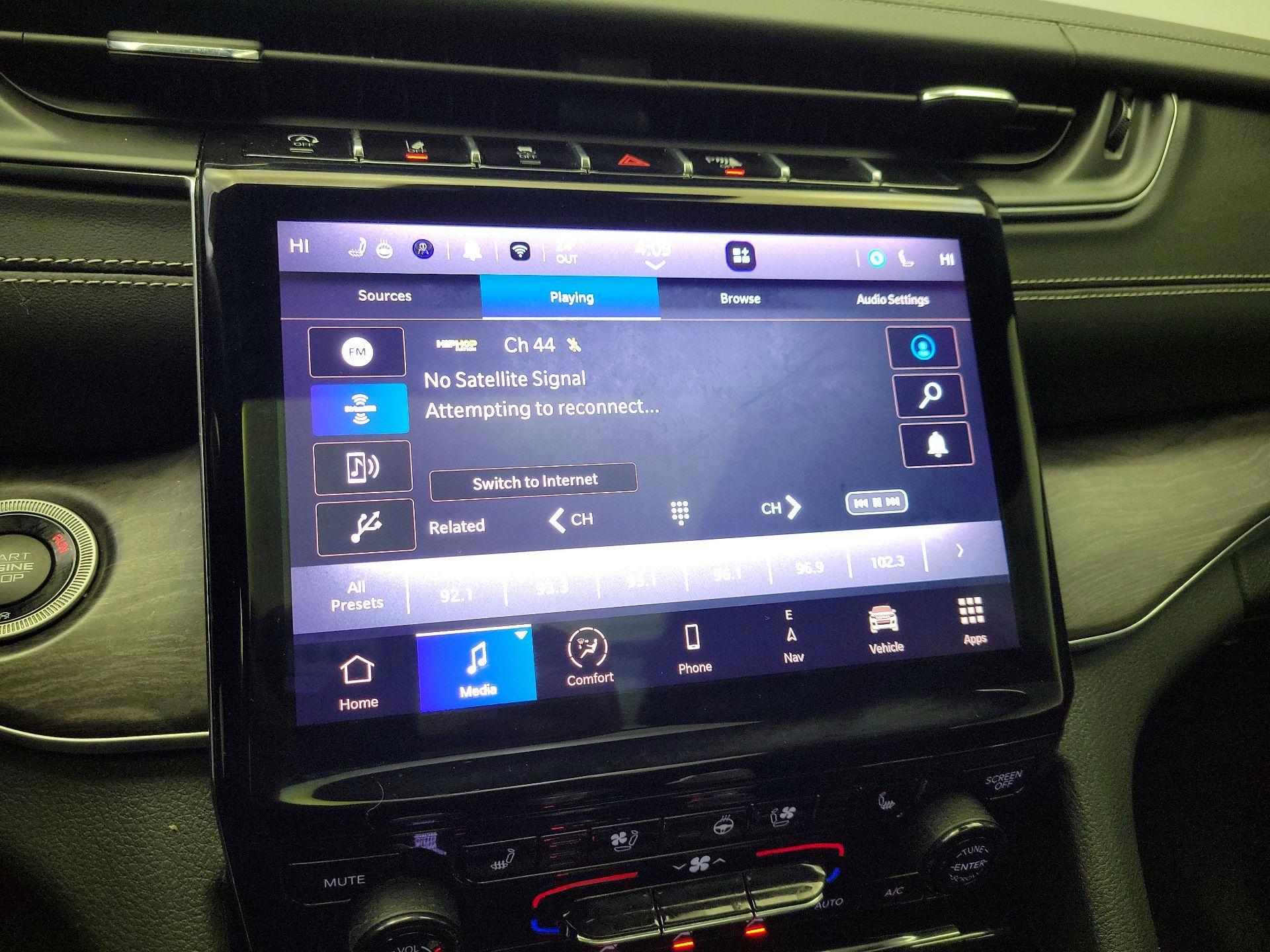 Thumbnail: 2023 Jeep Grand Cherokee - 16