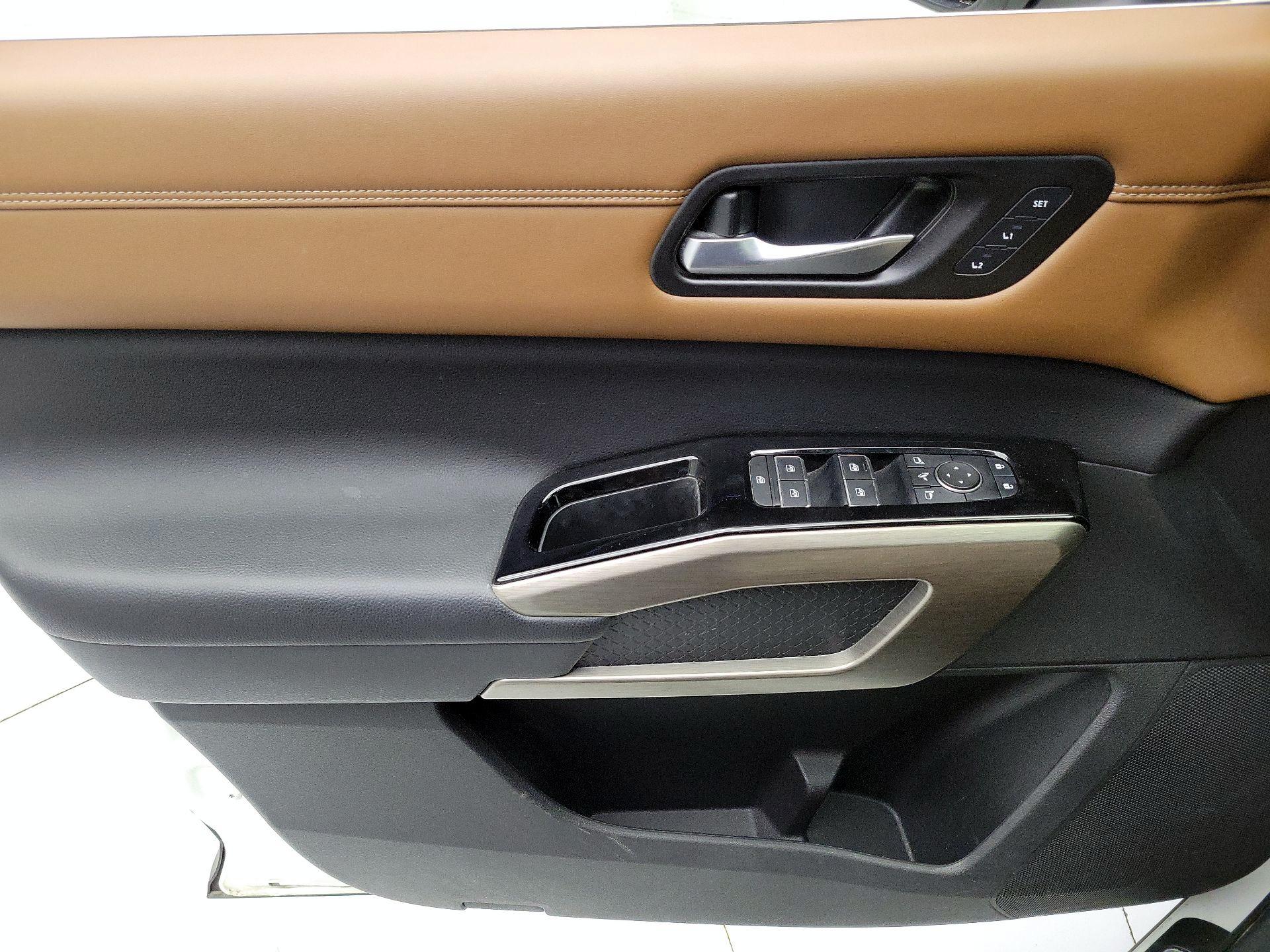 Thumbnail: 2023 Nissan Pathfinder - 12