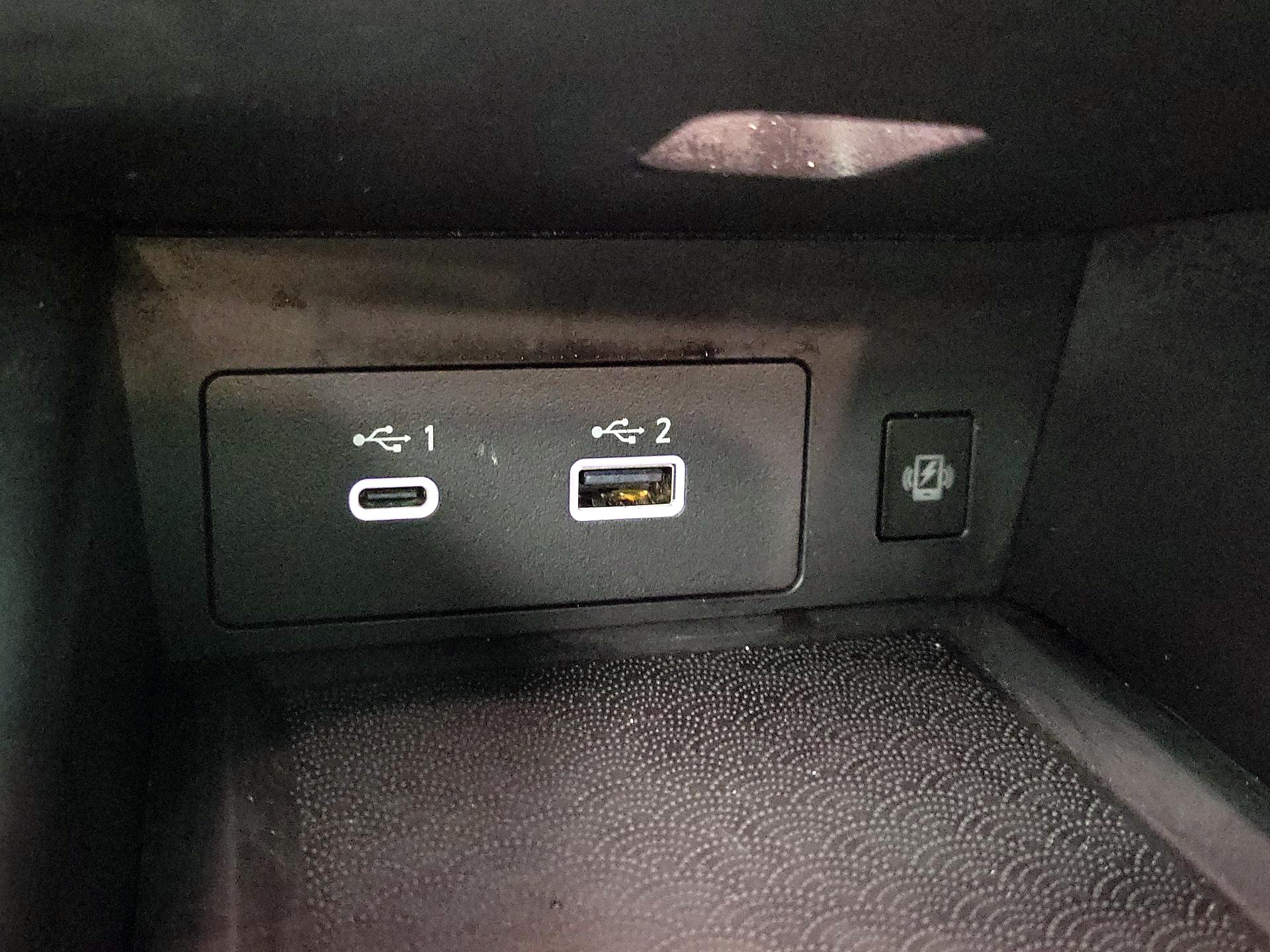 Thumbnail: 2023 INFINITI QX60 - 17