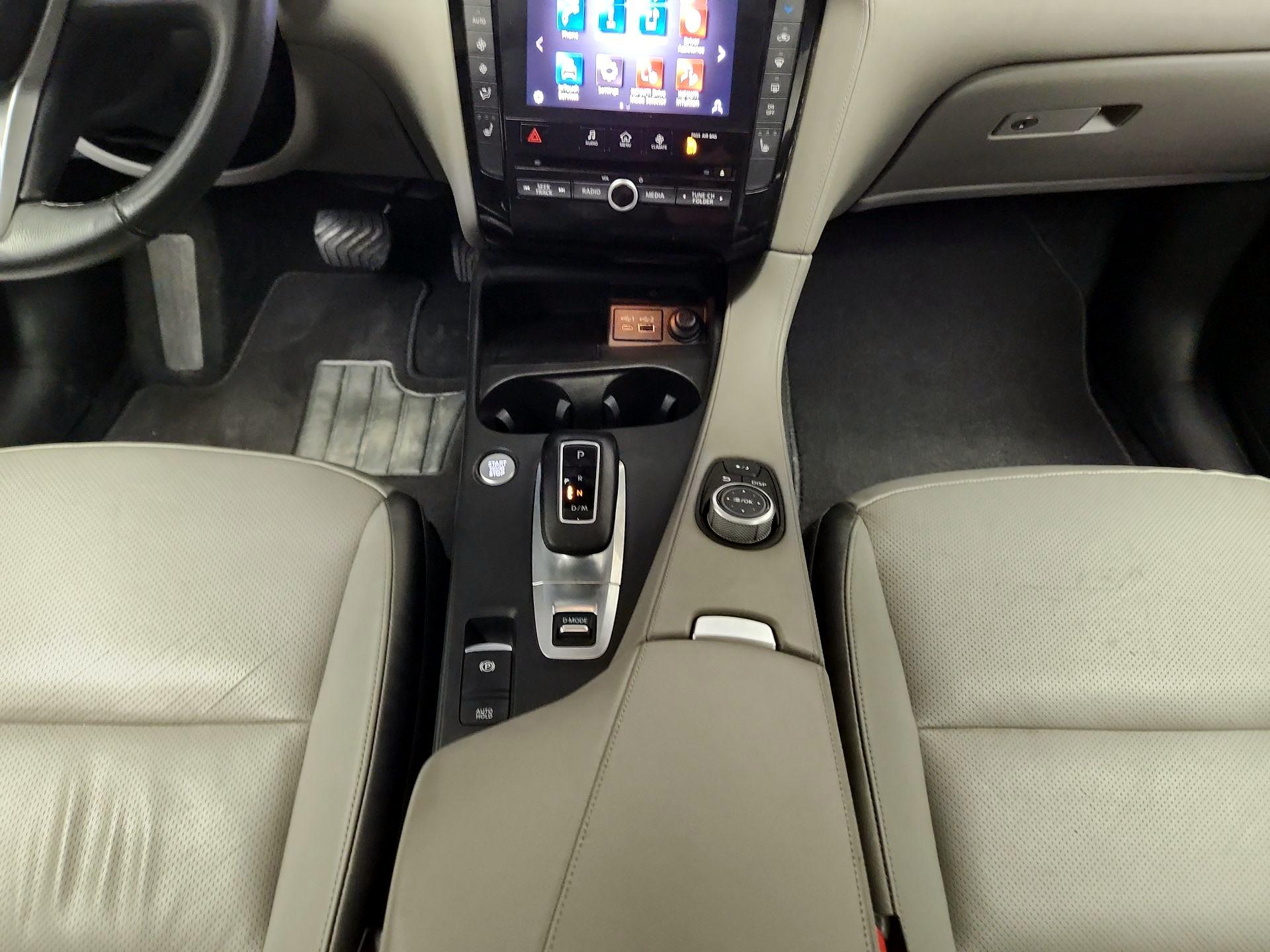 Thumbnail: 2023 INFINITI QX50 - 17