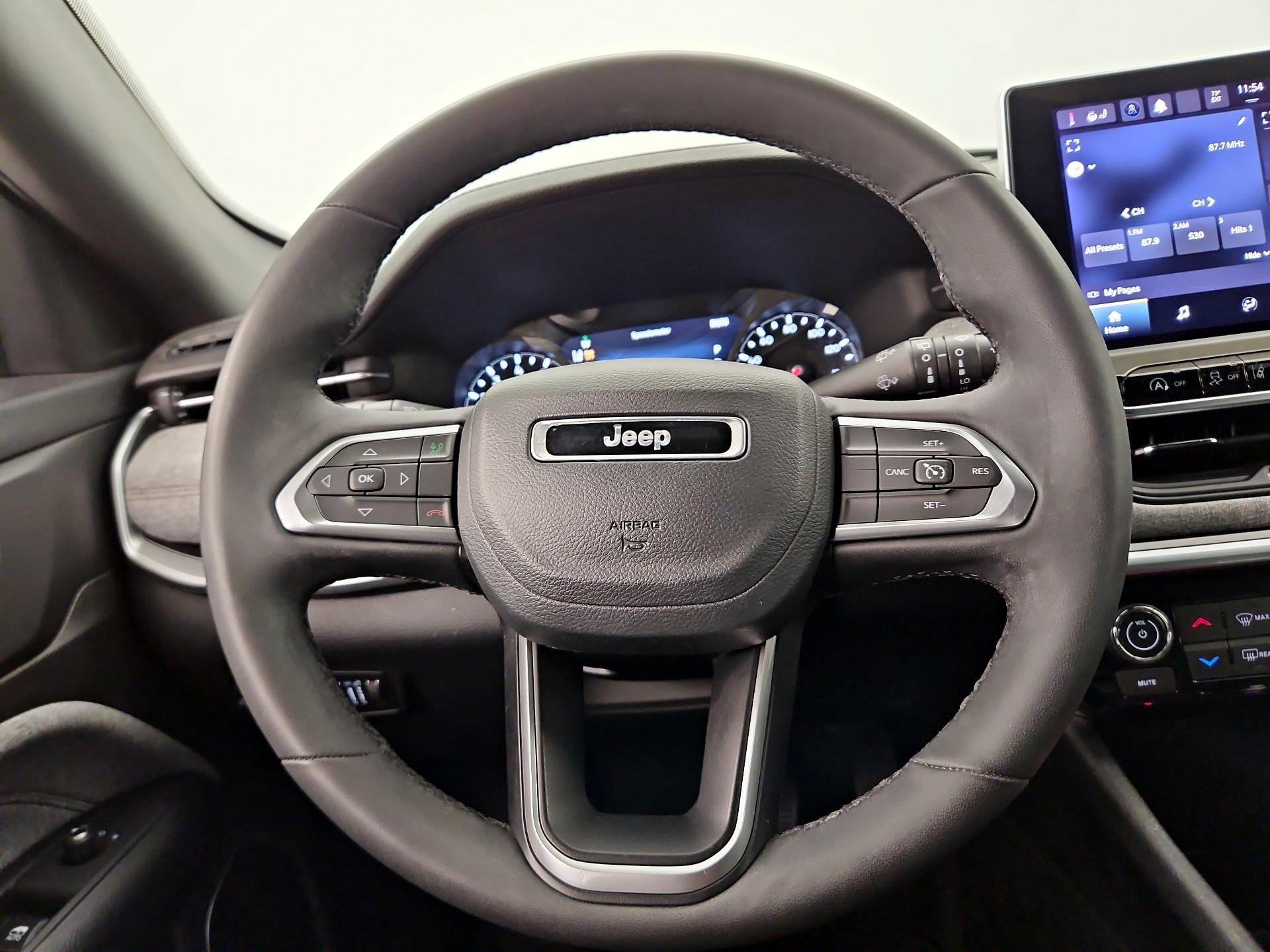 Thumbnail: 2023 Jeep Compass - 10