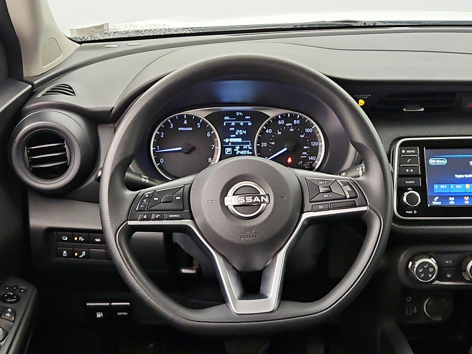 Thumbnail: 2022 Nissan Kicks - 10