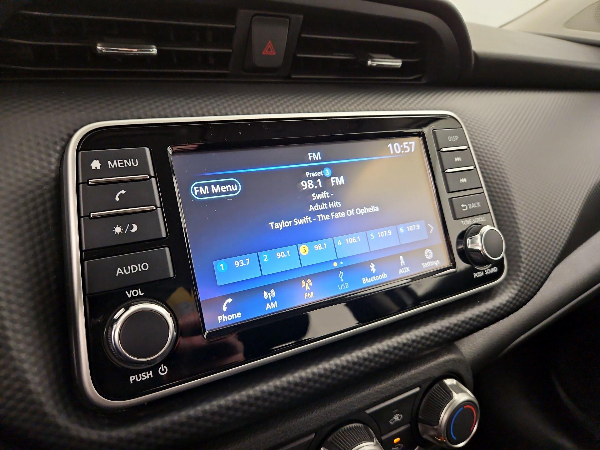 Thumbnail: 2022 Nissan Kicks - 15