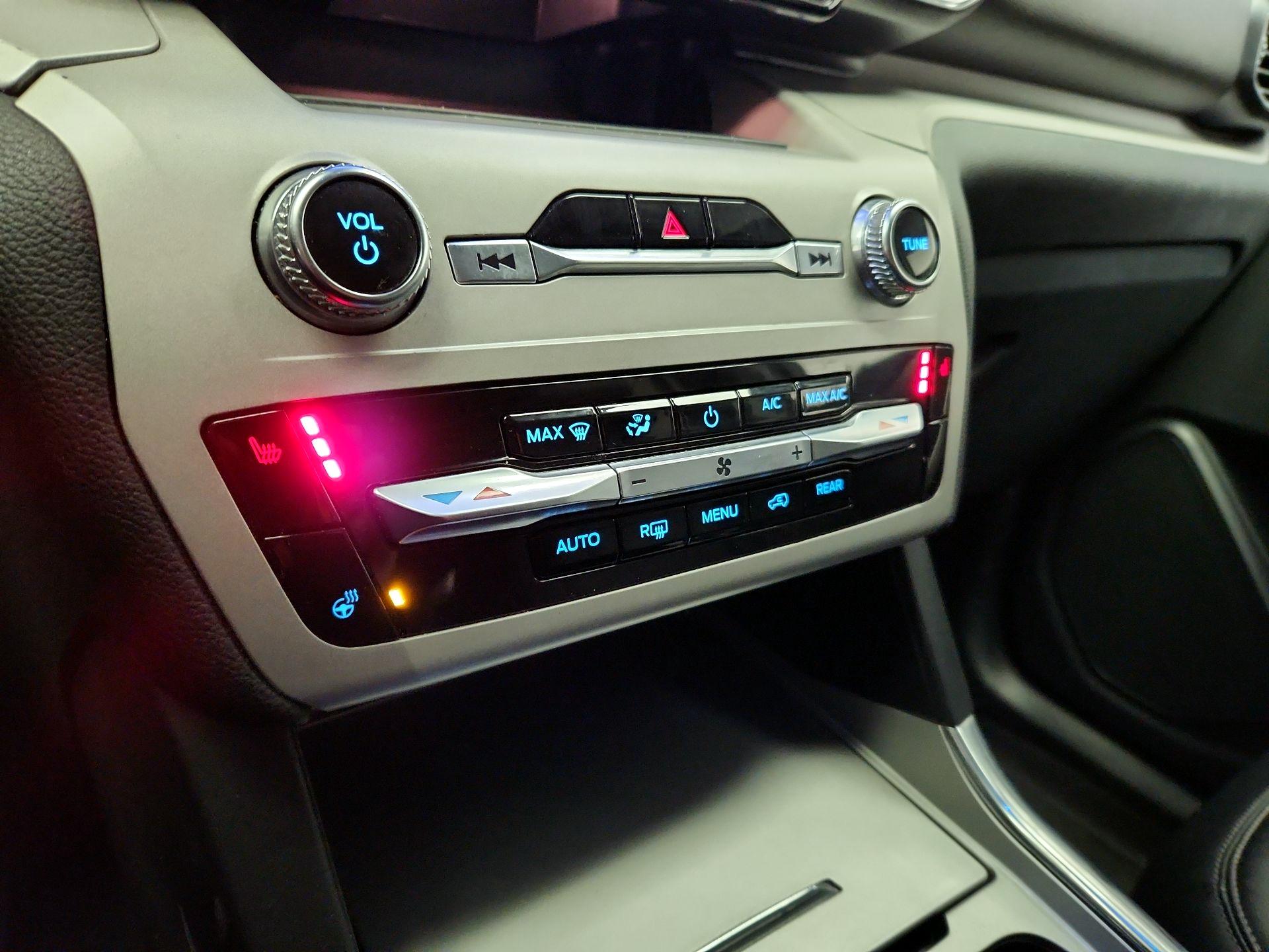 Thumbnail: 2023 Ford Explorer - 16