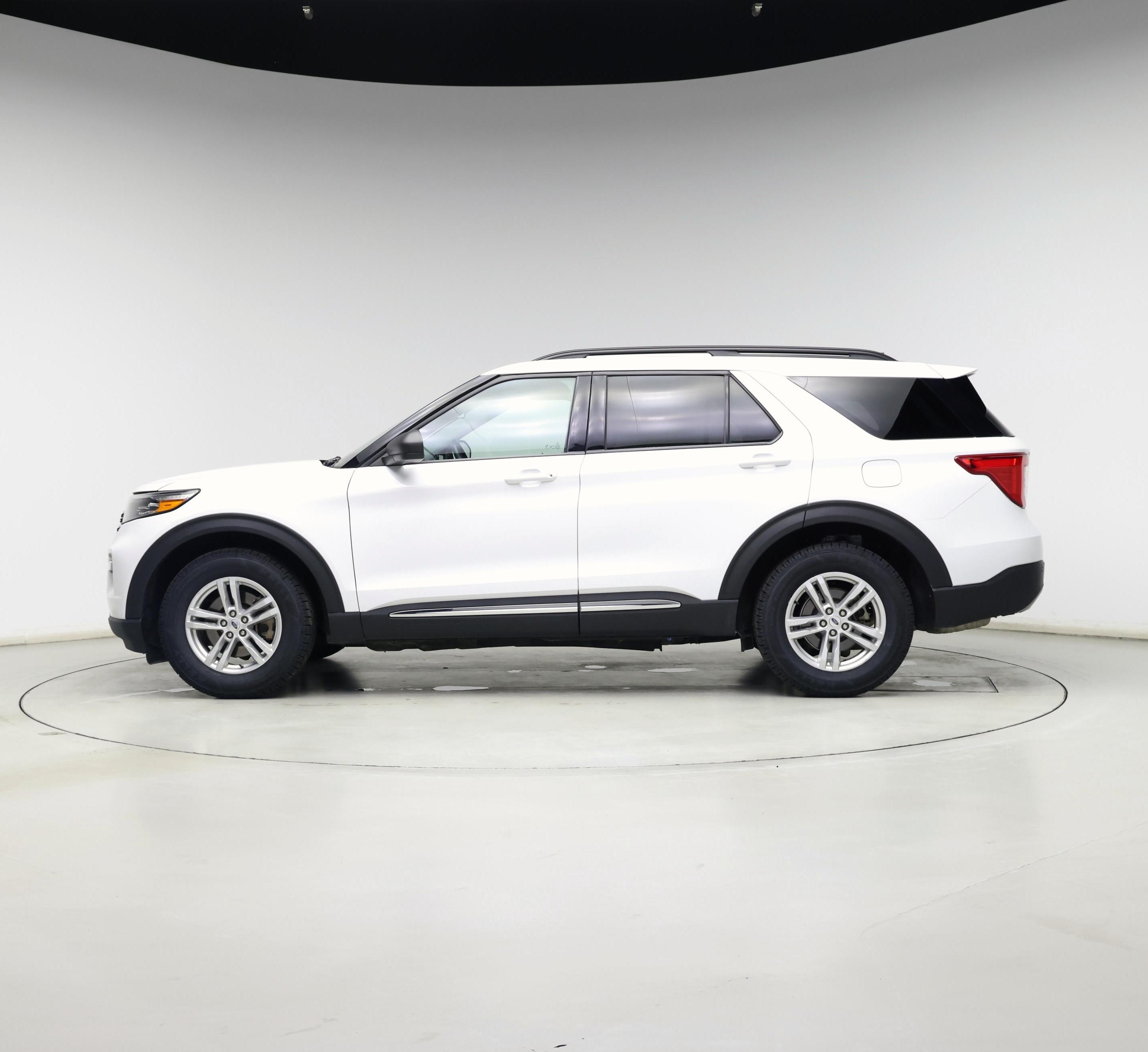 Thumbnail: 2023 Ford Explorer - 3