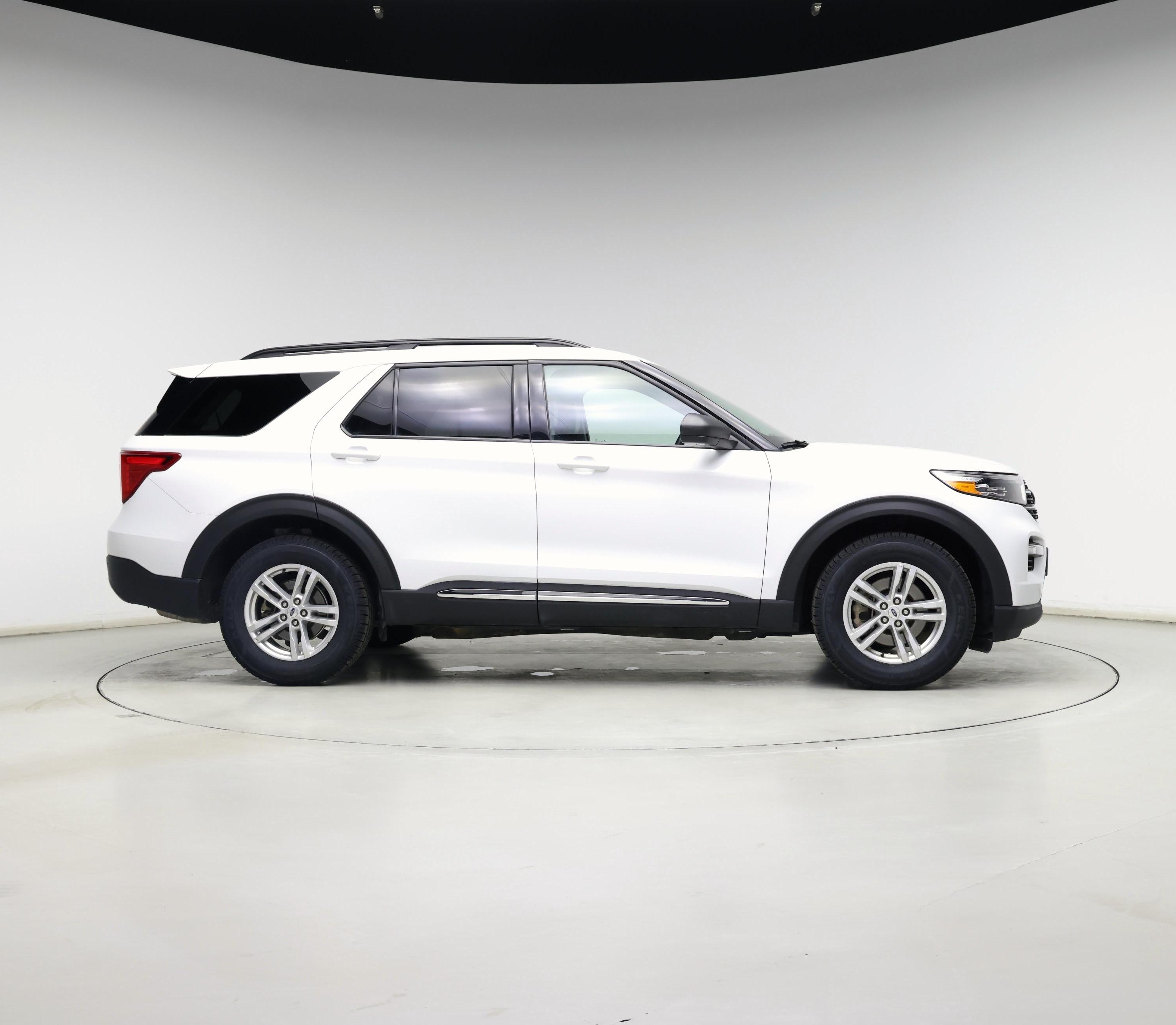 Thumbnail: 2023 Ford Explorer - 7