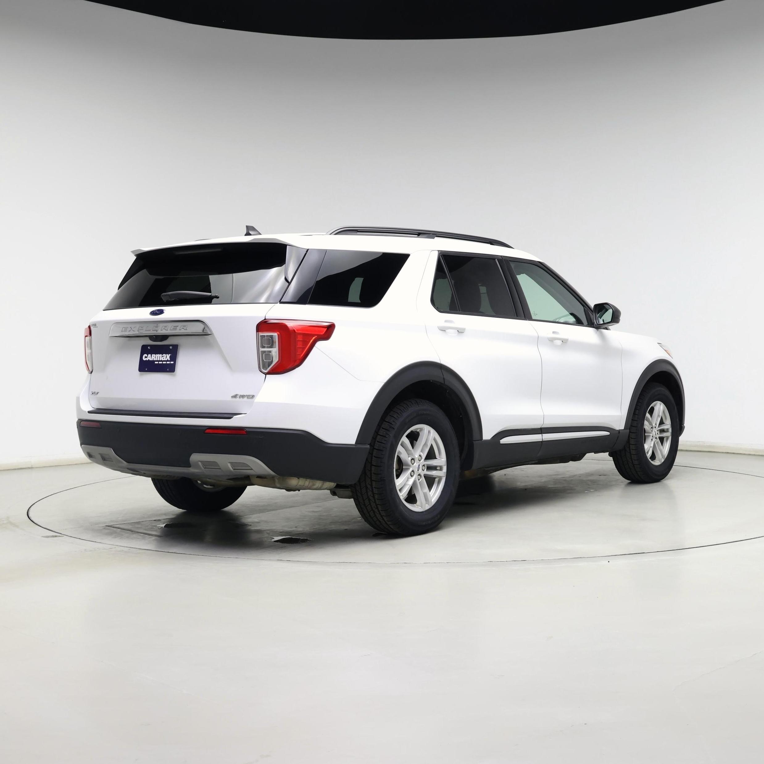 Thumbnail: 2023 Ford Explorer - 8