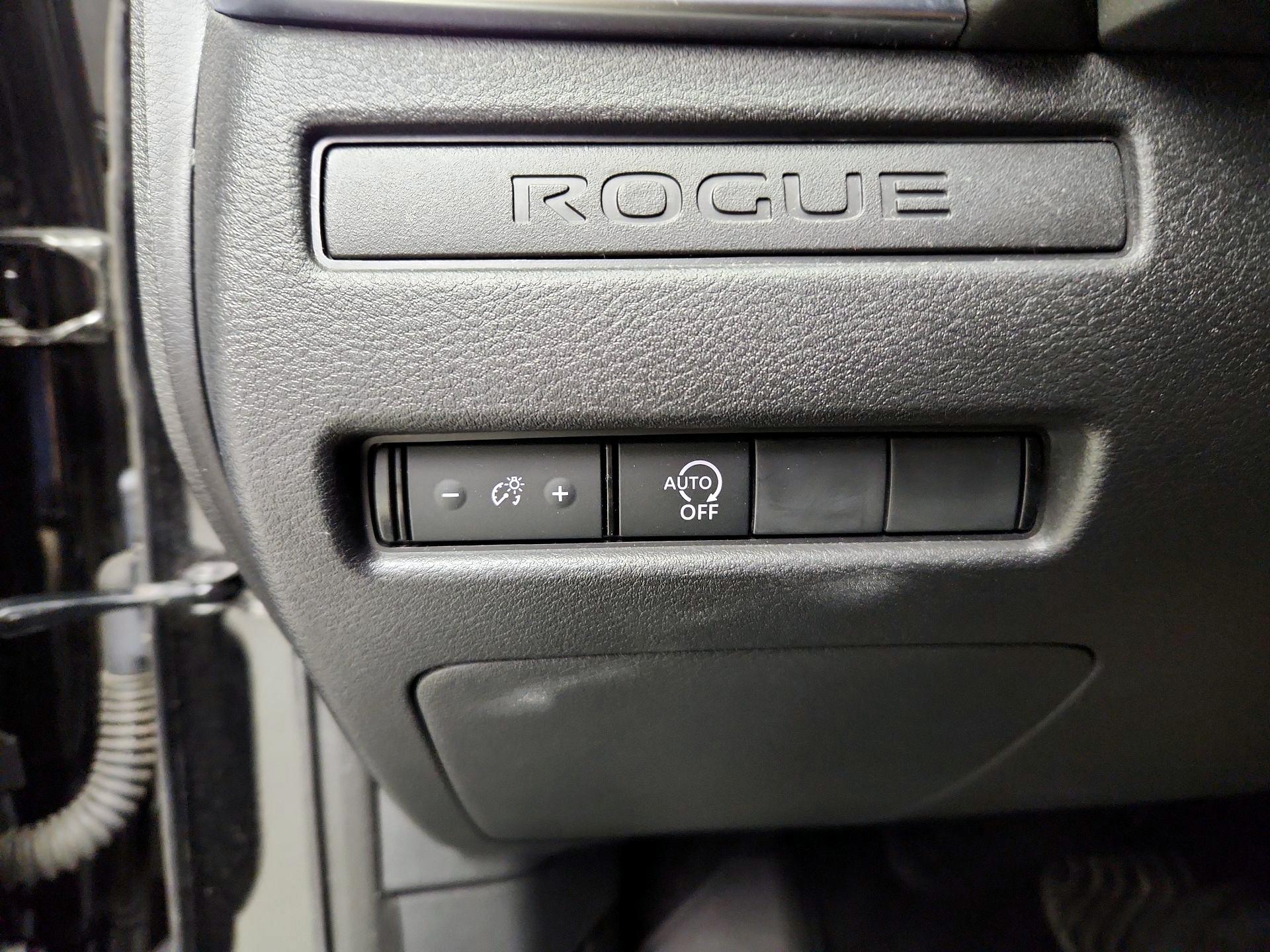 Thumbnail: 2023 Nissan Rogue - 13